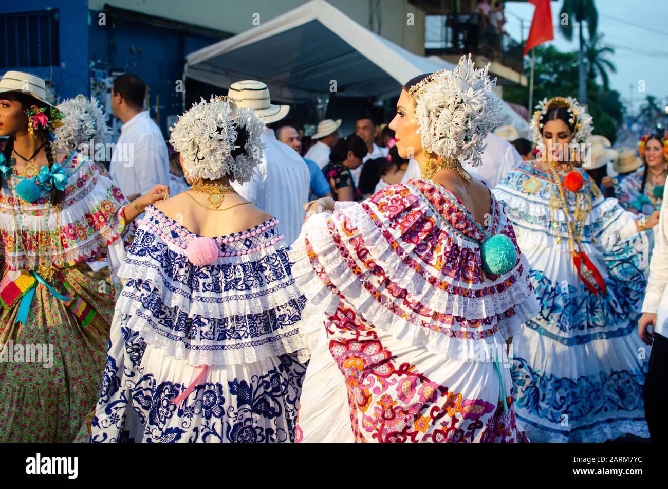 Szene auf dem sehr beliebten Mil Polleras Festival, das am Januar in Las  Tablas in Panama gefeiert wurde Stockfotografie - Alamy