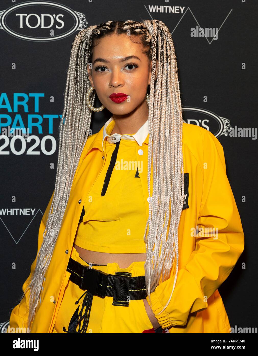 converse qr code reader