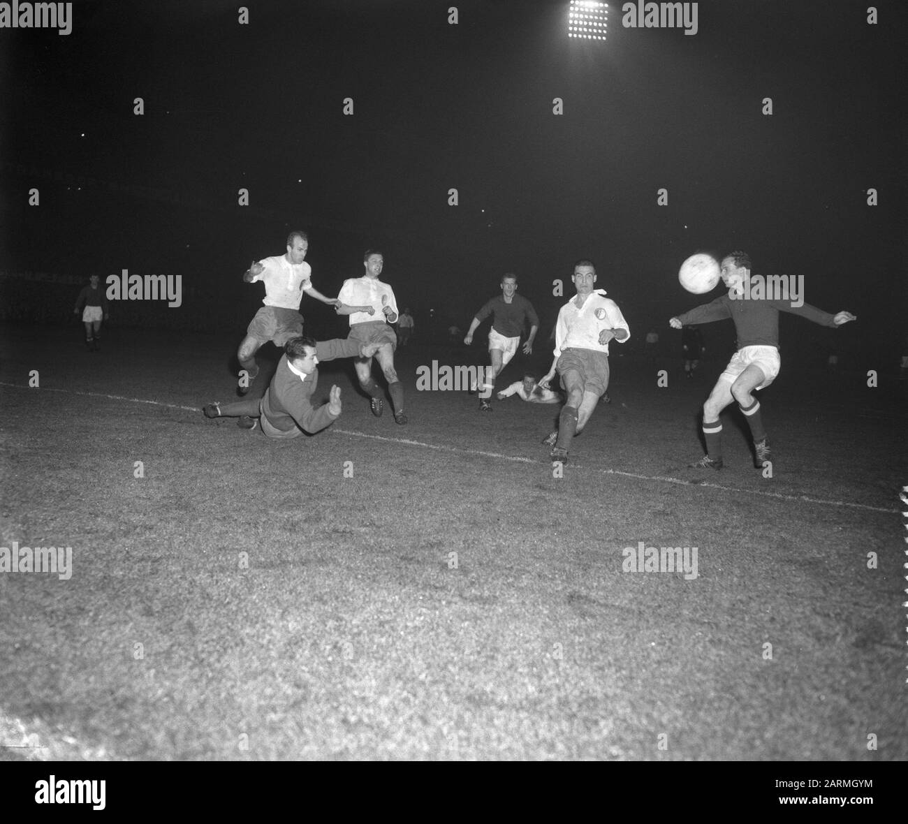 Feyenoord gegen Moskau 2-1 Datum: 9. März 1961 Ort: Moskau Schlagwörter: Sport, Name der Fußballeinrichtung: Feyenoord Stockfoto