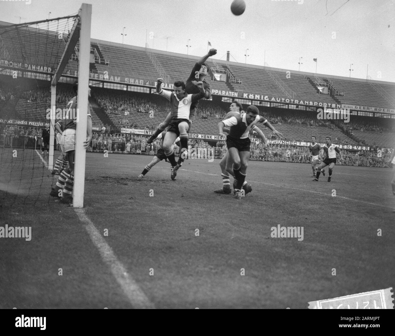 Spiel Feyenoord gegen Schalke 04 3-1 Datum: 8. Juli 1961 Schlagwörter: Wettkampfname: Feyenoord Stockfoto