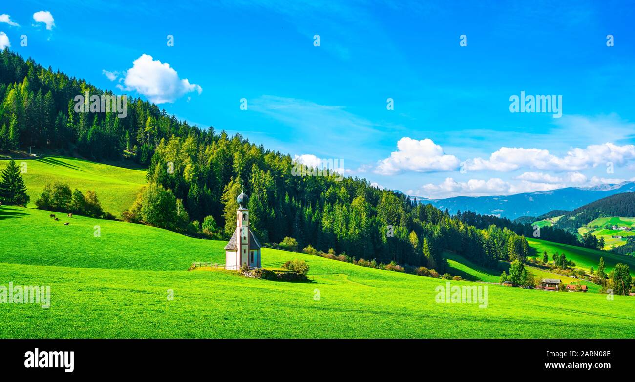 San Giovanni oder St. Johann in Ranui Kapelle, Villnösser Tal, Dolomiten Alpen. Trentino Alto Adige Sud Tirol, Italien, Europa Stockfoto