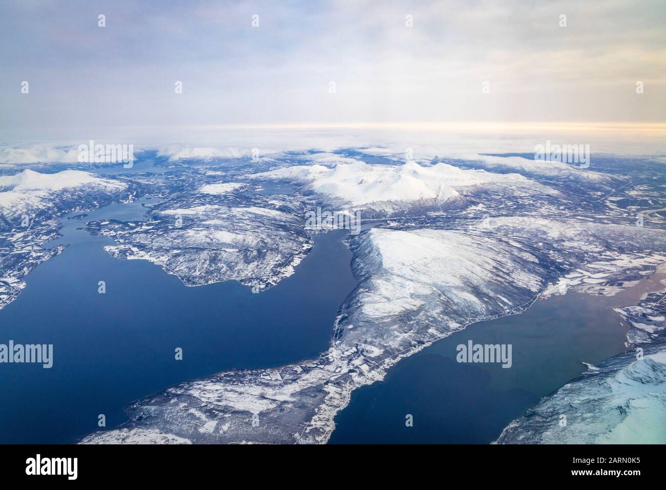 Flug über Tromsø und Nordnorwegen nach München Stockfoto