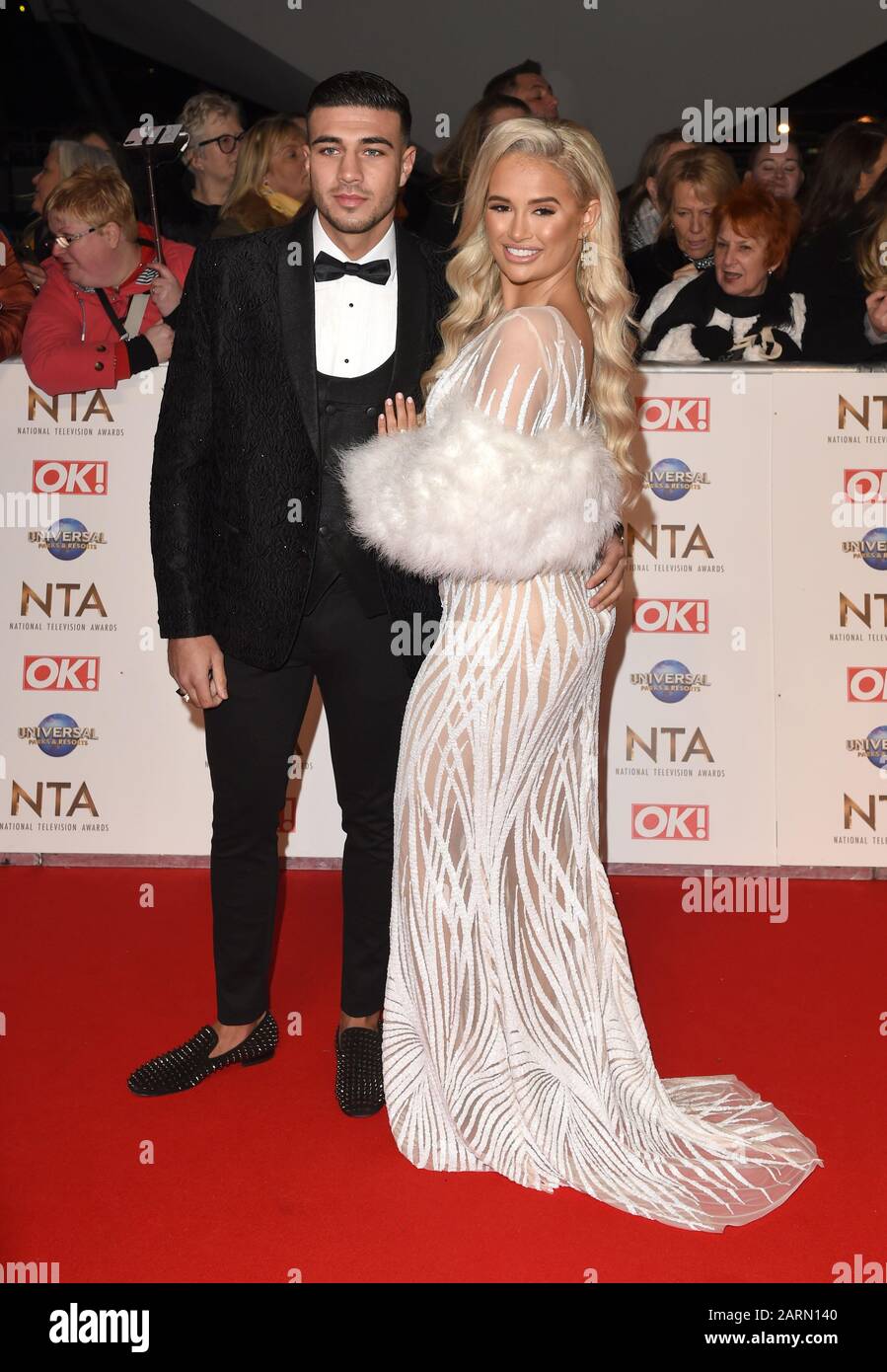 Foto Muss Gutgeschrieben werden ©Alpha Press 079965 28/01/2020 Tommy Fury und Molly Mae Hague National Television TV NTA Awards 2020 In Der O2 Arena In London Stockfoto