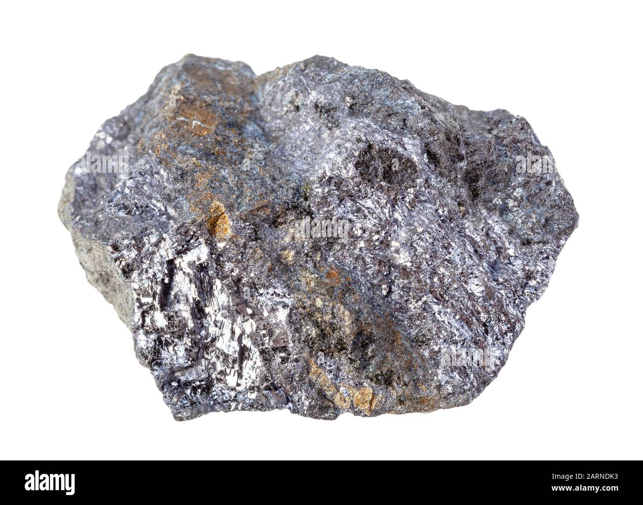 Nahaufnahme der natürlichen Mineralprobe aus der geologischen Sammlung - Rohgalena (Galenit, Lead Glance) mit Chalkopyritgestein isoliert auf weißem Backgrou Stockfoto