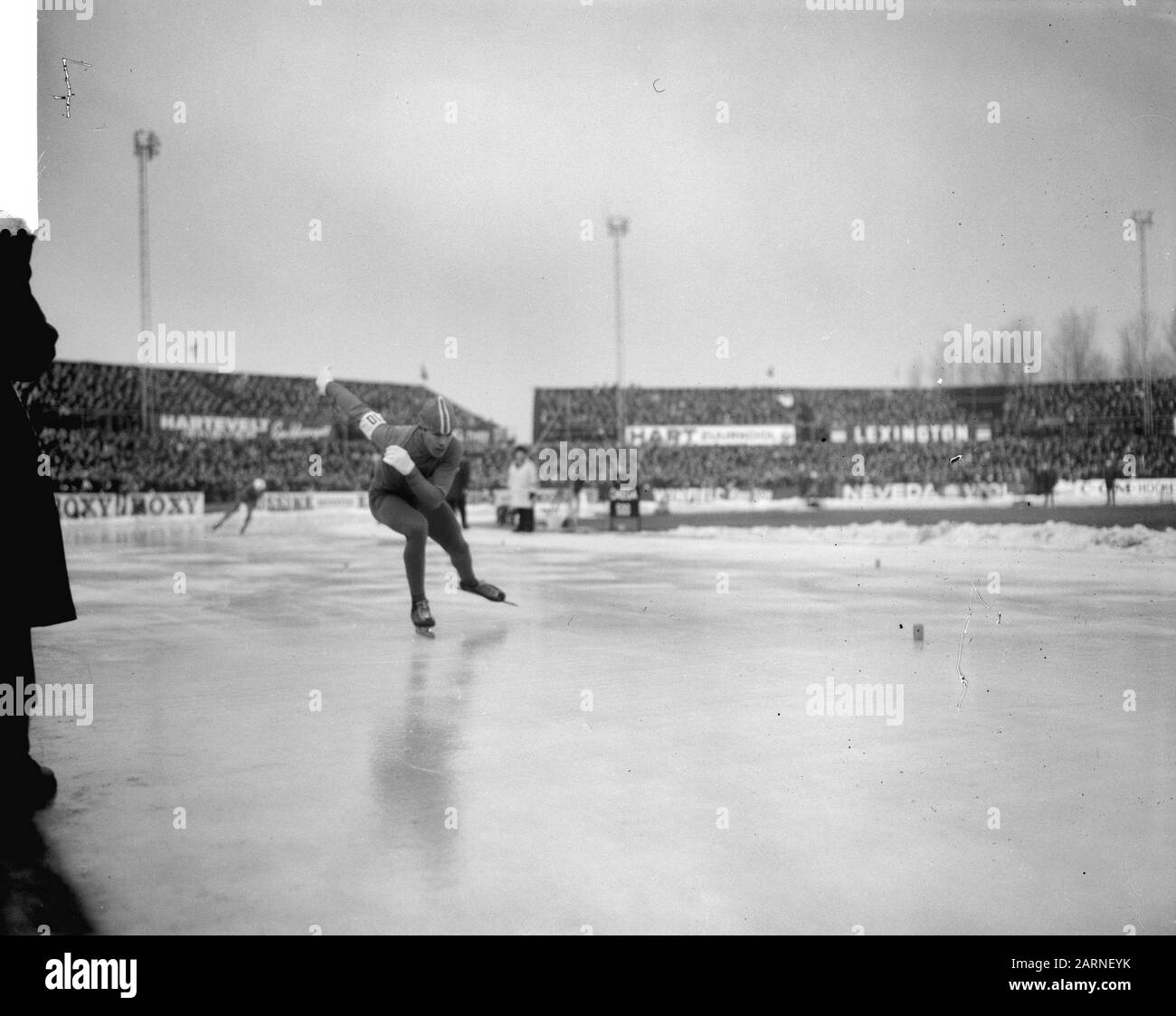 Skating Europameisterschaften in Deventer, Nummer 10 Rudi Liebrechts im Einsatz Datum: 22. Januar 1966 Ort: Deventer Schlüsselwörter: SCHAATSCHAMPIES Persönlichkeit: Liebrechts, Rudi Stockfoto