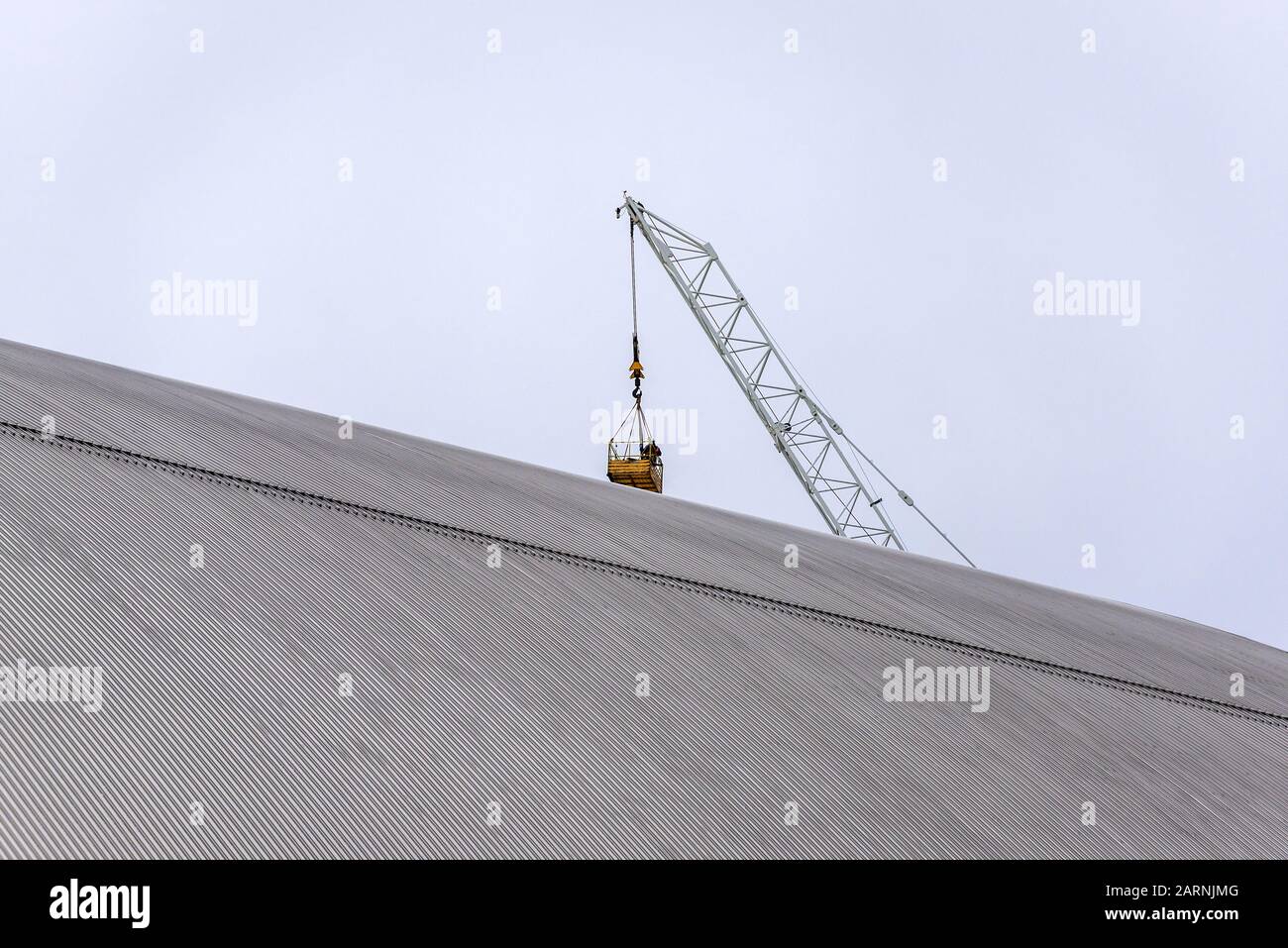 Nahaufnahme der neuen sicheren Einschluss Struktur für Reaktor Nr. 4 des Kernkraftwerks Tschernobyl, Zone der Entfremdung in der Ukraine Stockfoto