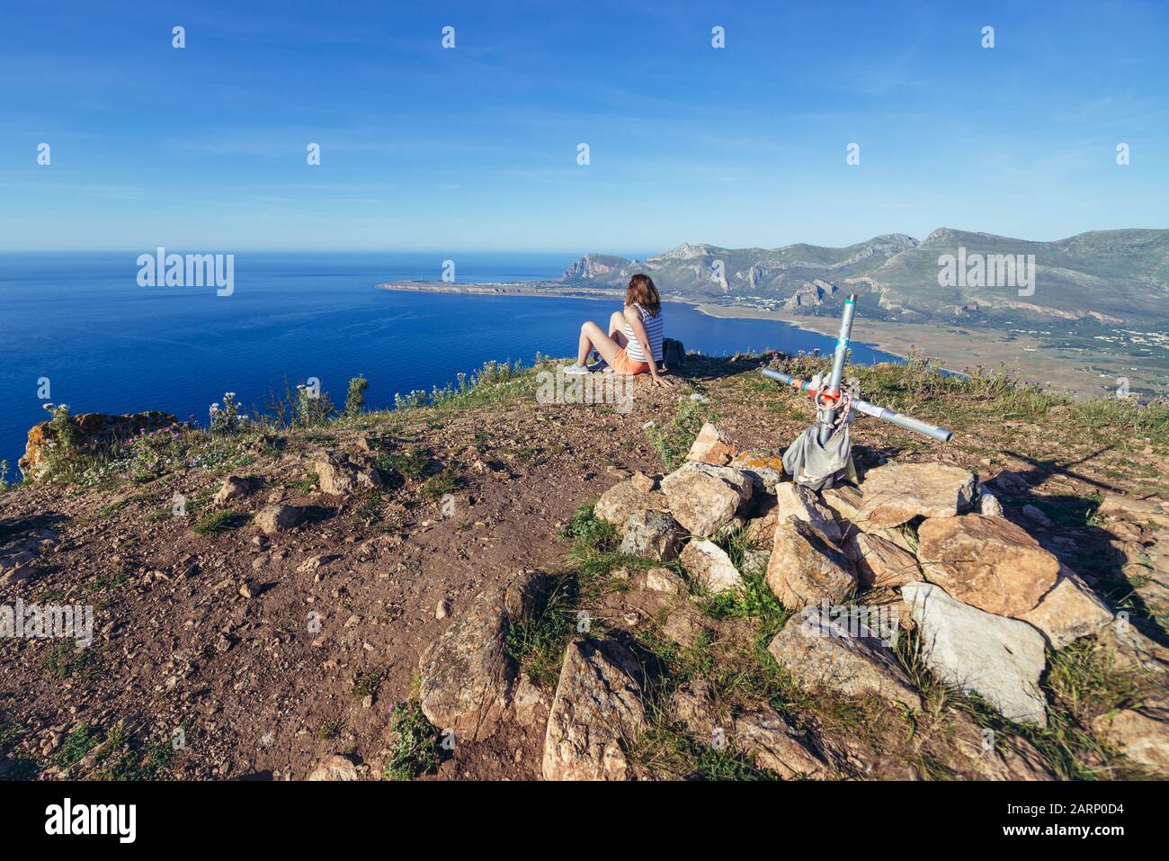 Gipfel des Berges Cofano im Naturreservat Monte Cofano in der Provinz Trapani auf der Insel Sizilien in Italien Stockfoto