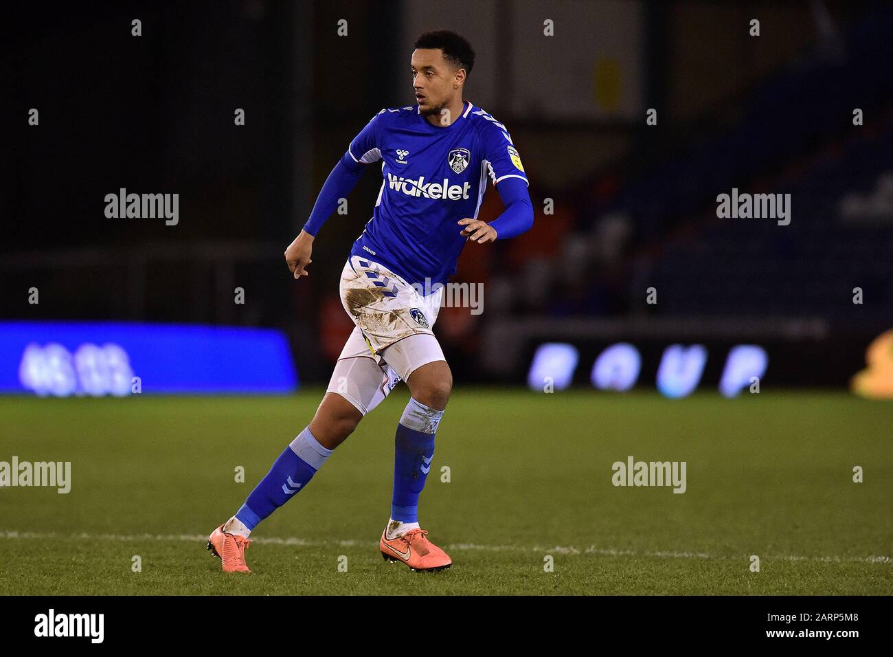 Oldham, ENGLAND - 28. JANUAR Cameron Bordwick-Jackson von Oldham Athletic während des Sky Bet League 2 Spiels zwischen Oldham Athletic und Mansfield Town im Boundary Park, Oldham am Dienstag, 28. Januar 2020. (Gutschrift: Eddie Garvey   MI News) Stockfoto