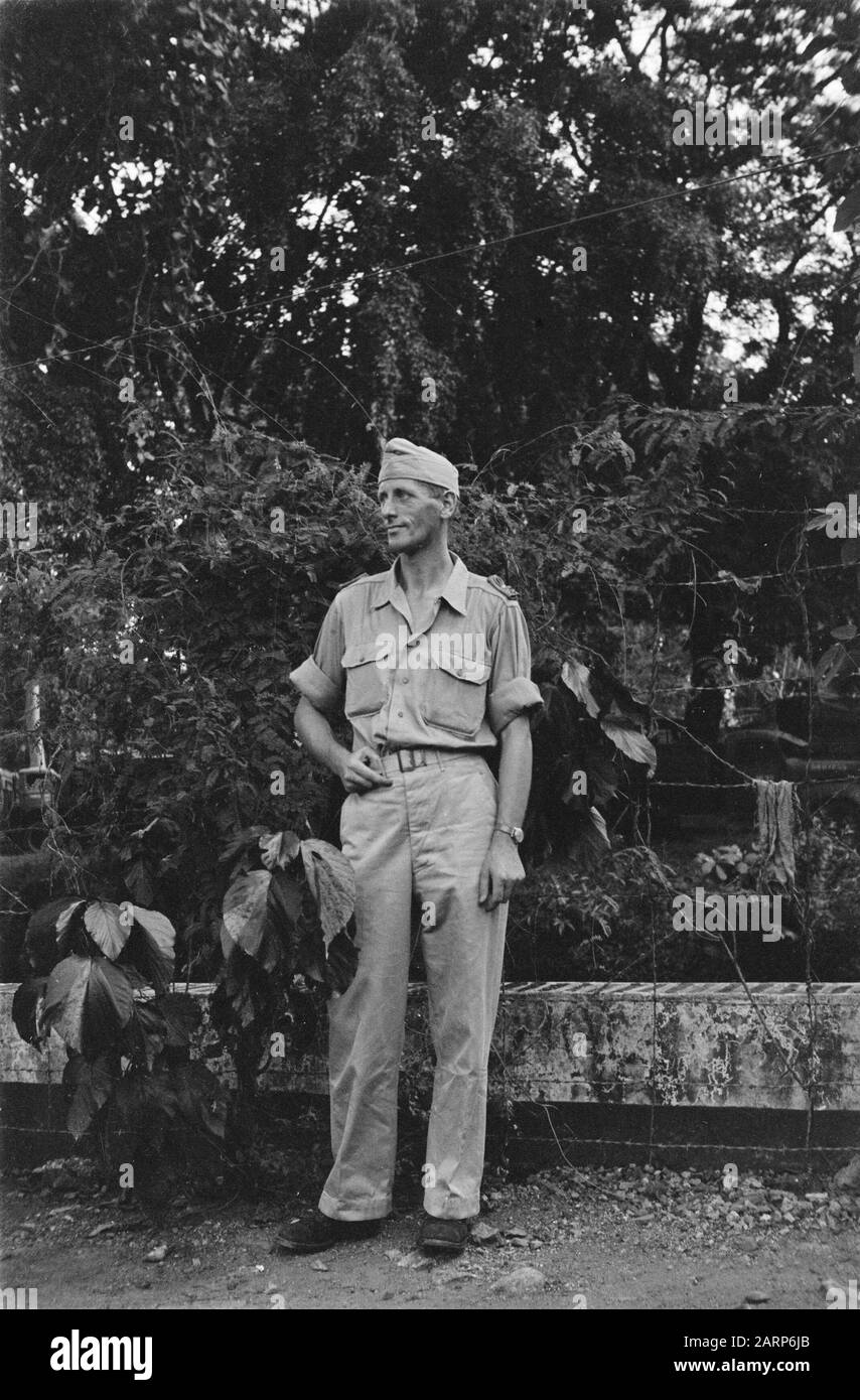 Ein Kapitän des medizinischen Dienstes KL stellt Datum: 1947/01/01 Ort: Indonesien, Niederländisch-Ostindien Stockfoto