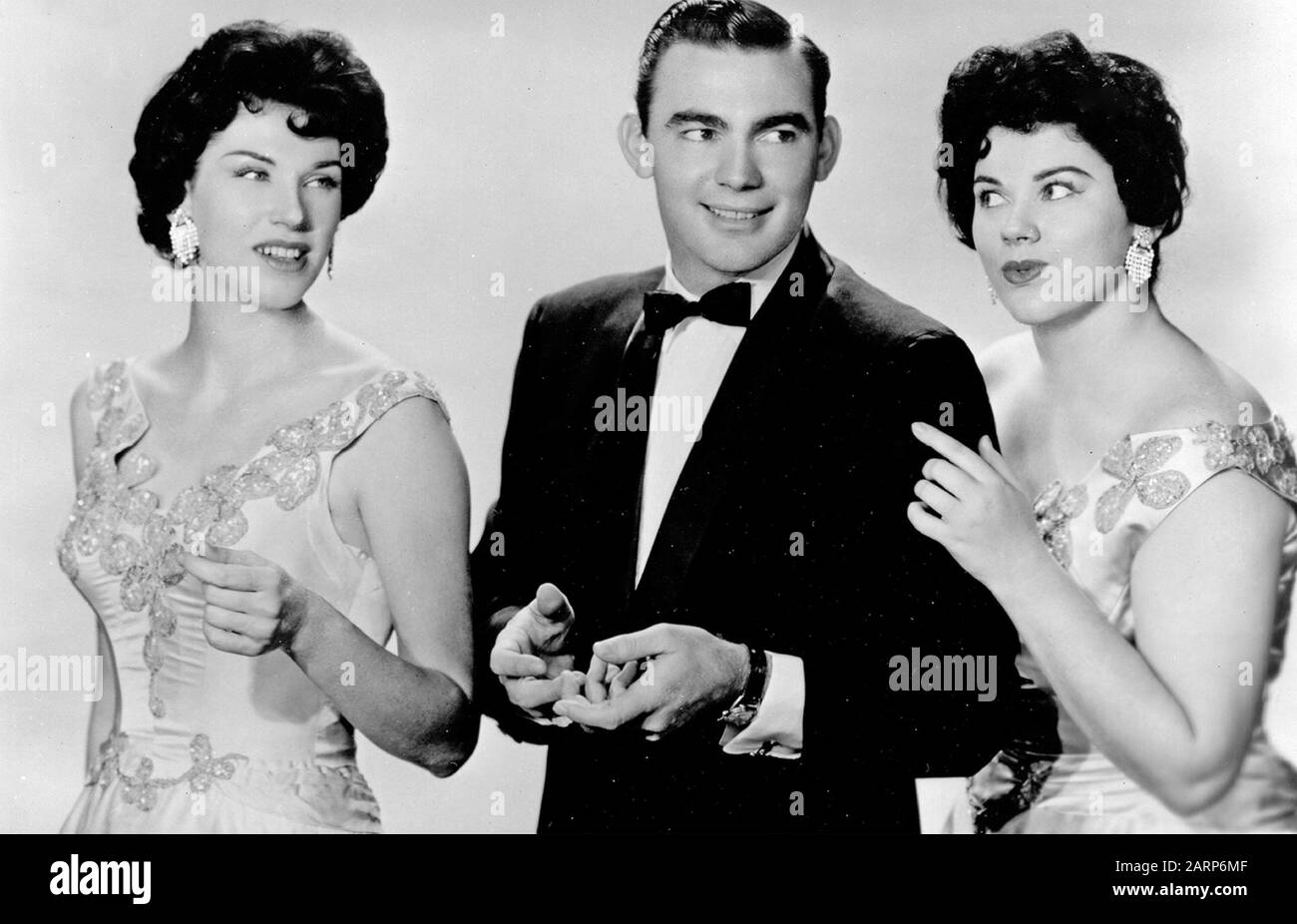 Das BROWNS Promotional Foto des amerikanischen Country- und Folk-Trios von links: Maxine, Jim, Bonnie. Stockfoto
