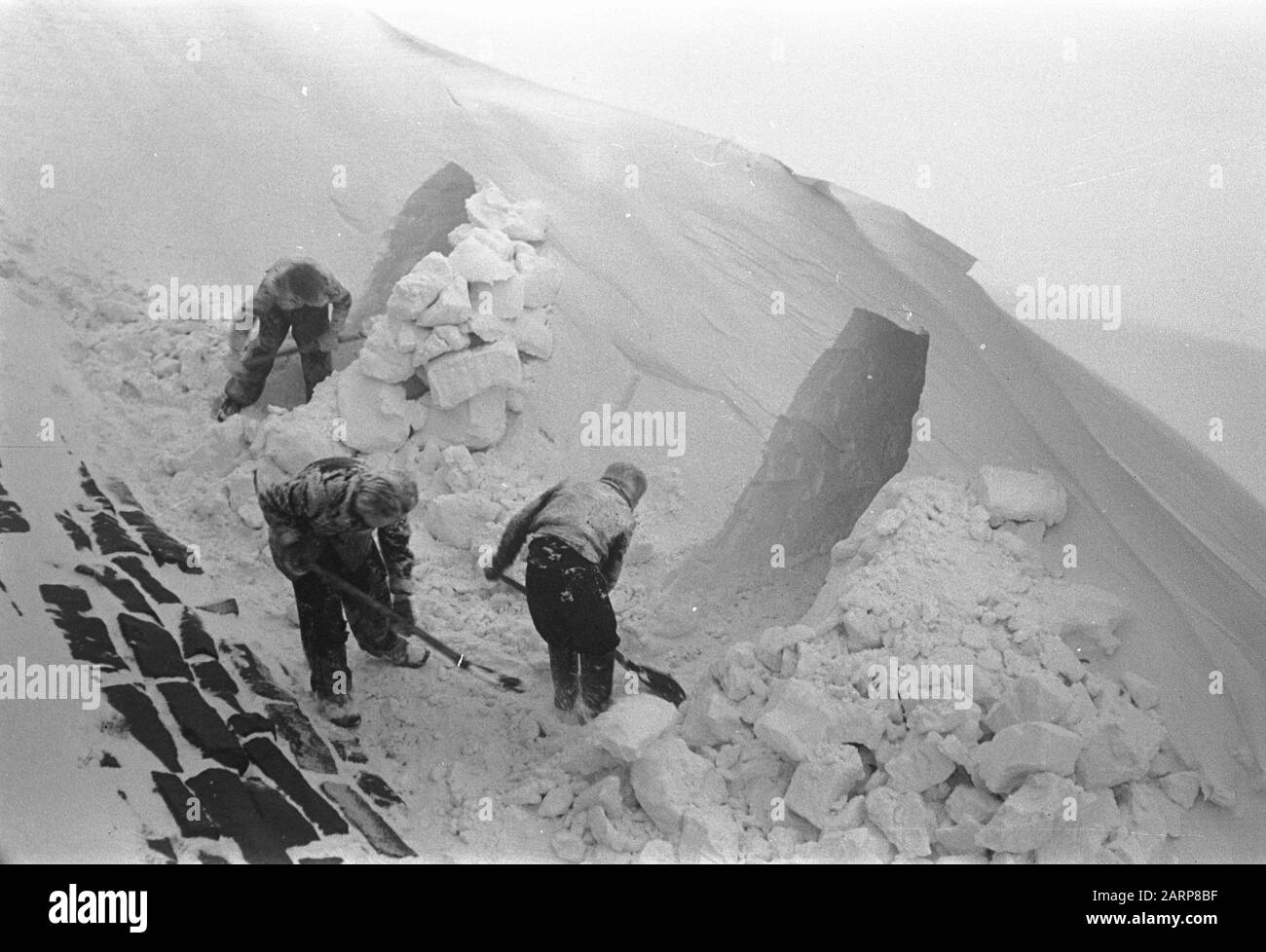 Schneehütten Datum: 6. Februar 1947 Stockfoto
