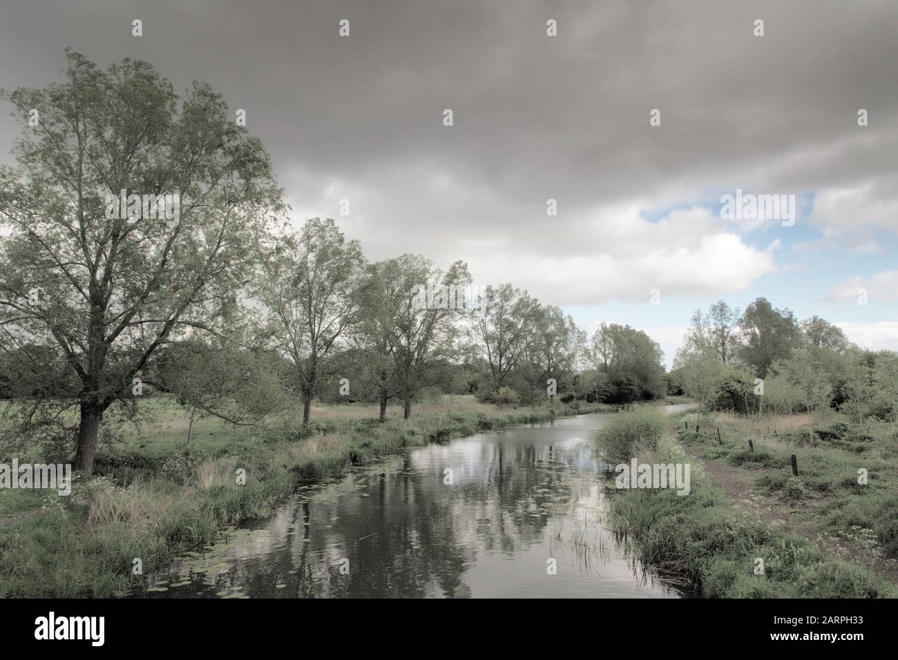 Landschaftsbild in essex england von einem Fluss Stockfoto