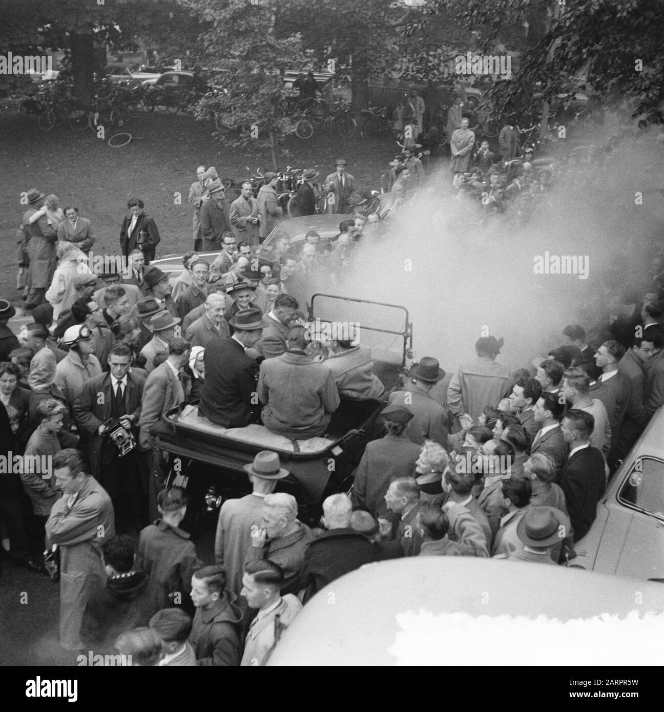 Erste Tradition vom Pioneer Automobile Club. Start In Utrechter Datum: 14. Oktober 1956 Standort: Utrechter Stockfoto