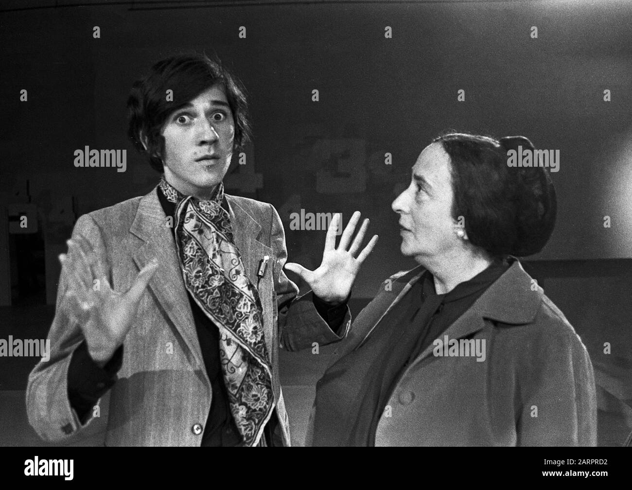 Ilja Richter Der König Der Löwen Hakuna Matata Der deutsche Schauspiel- und Fernsehmoderator Ilja Richter mit einer