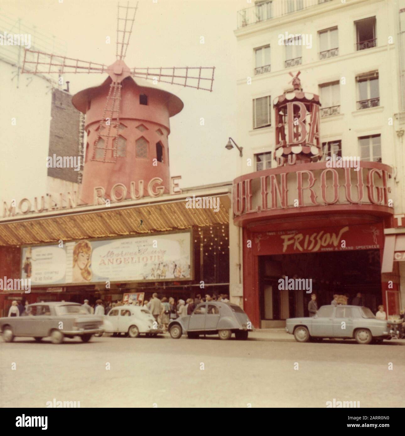 1965 paris Fotos und Bildmaterial in hoher Auflösung Alamy