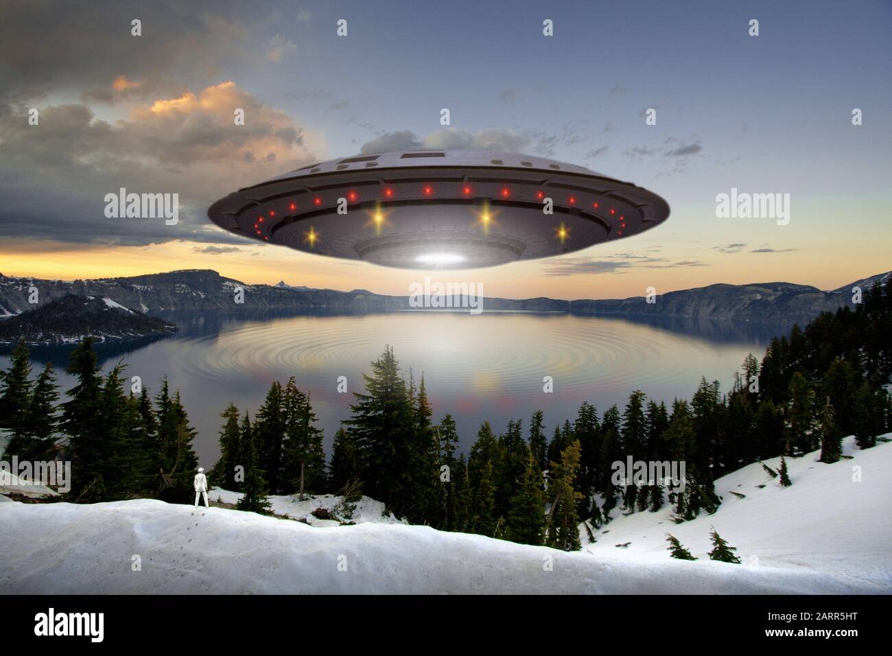 Winter UFO-Sichtung am Crater Lake, Oregon. Stockfoto
