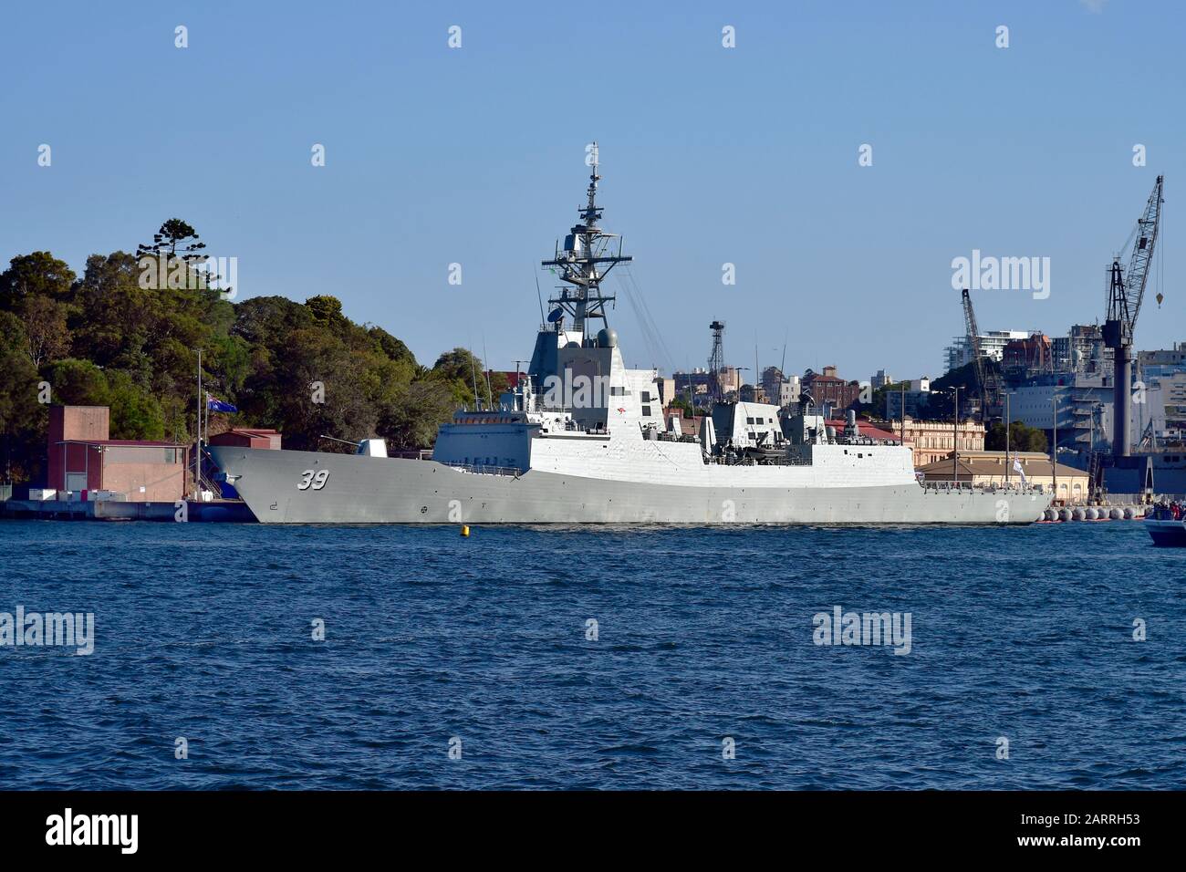 Sydney, NSW, Australien - 29. Oktober 2017: Kriegsschiff HMAS Hobart, Luftkriegszerstörerschiff im Wooloomooloo-Hafen Stockfoto