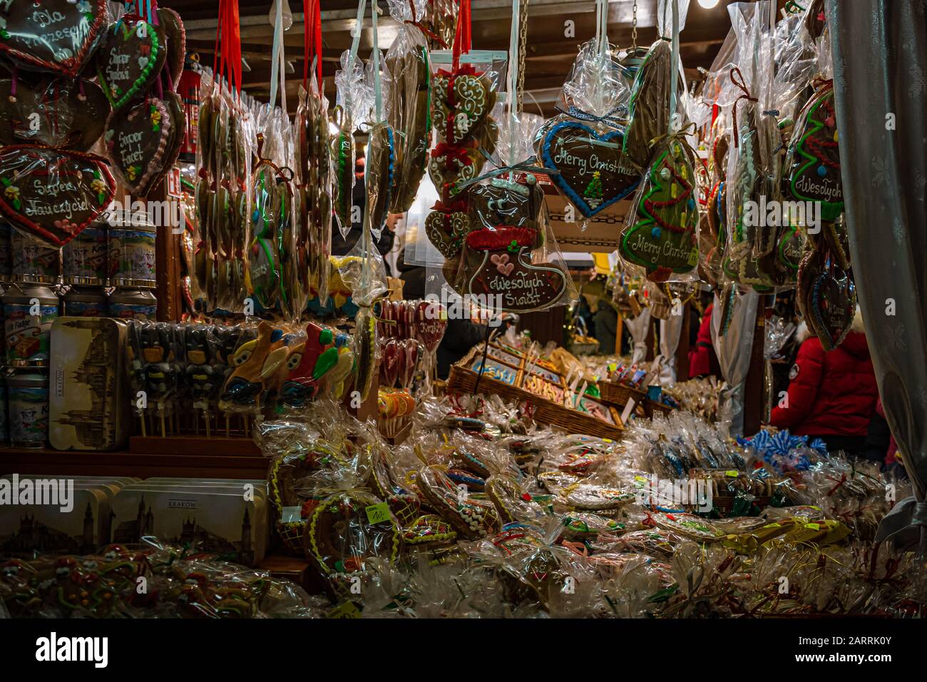 Süßigkeiten Stand auf dem Weihnachtsmarkt in Krakau Polen. Stockfoto