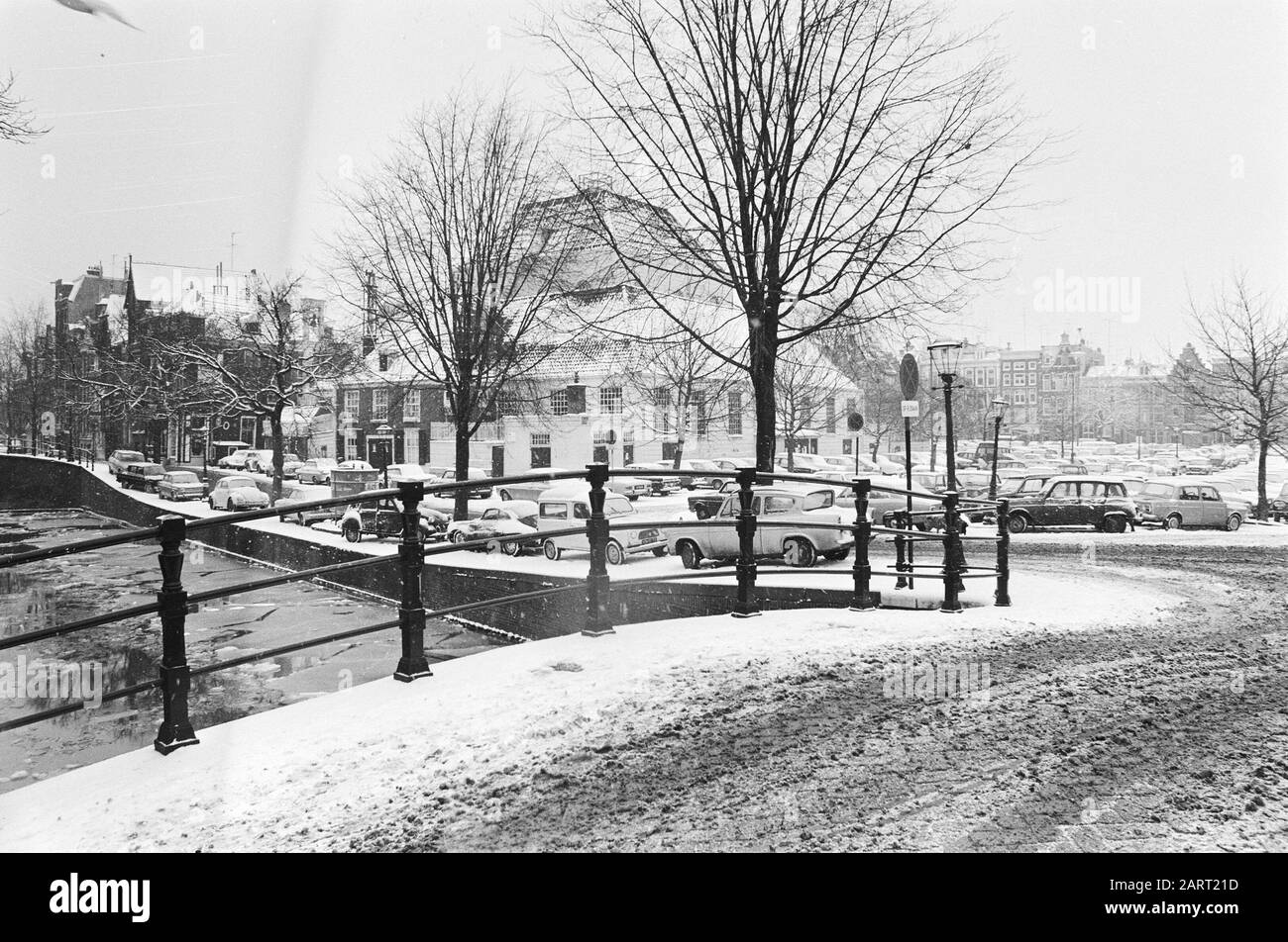 Schnee in Amsterdam Datum: 29. Dezember 1970 Ort: Amsterdam, Noord-Holland Schlüsselwörter: Schnee Stockfoto