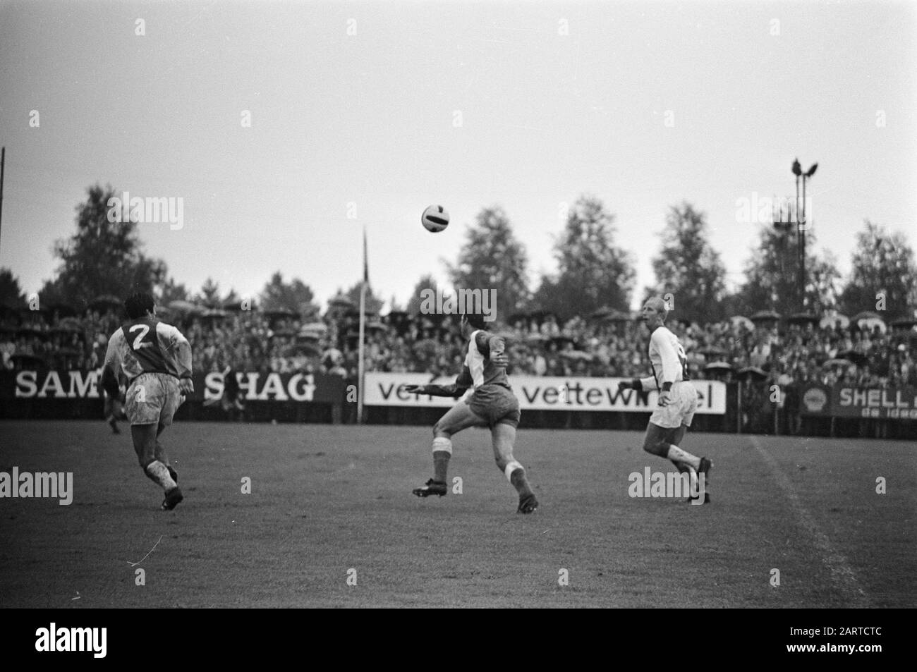 Fußballspiel Elinkwijk-Ajax (Ergebnis 2-3) Spielmoment Datum: 4. August 1968 Ort: Utrechter (Stadt), Utrechter (prov.) Schlüsselwörter: Sport, Fußball Stockfoto