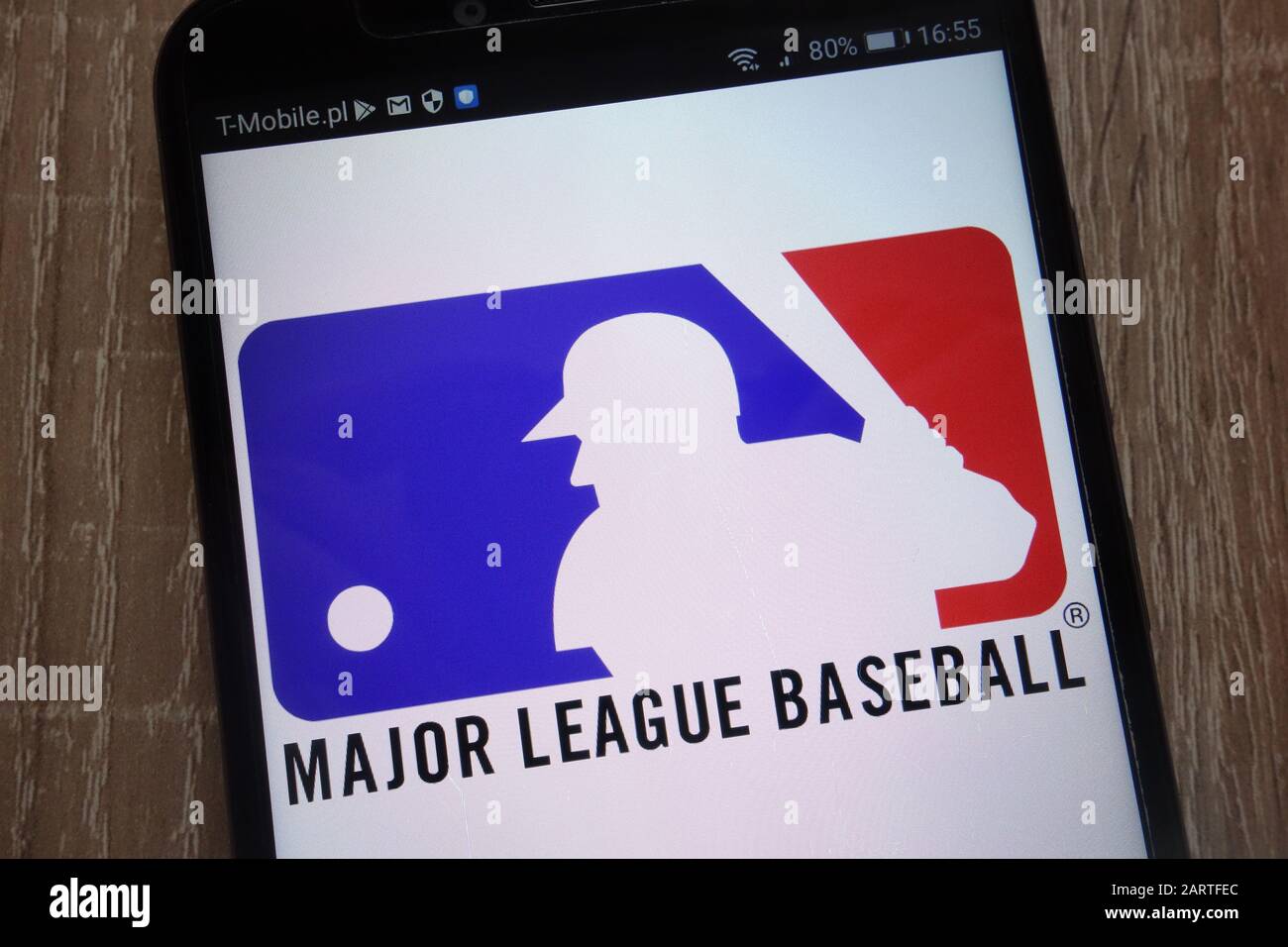 Das Logo der Major League Baseball wird auf einem modernen Smartphone angezeigt Stockfoto