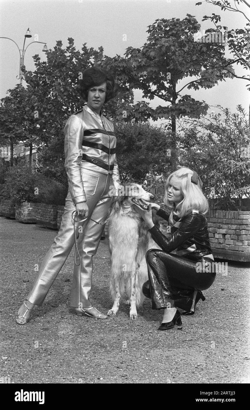 Sportmodenmesse in Marijkehal van Kon. Oh, Ned. Jaarbeurs de Utrechter Datum: 15. September 1969 Ort: Utrechter Schlüsselwörter: JAARBENCES-Institutionenname: Marijkehal Stockfoto