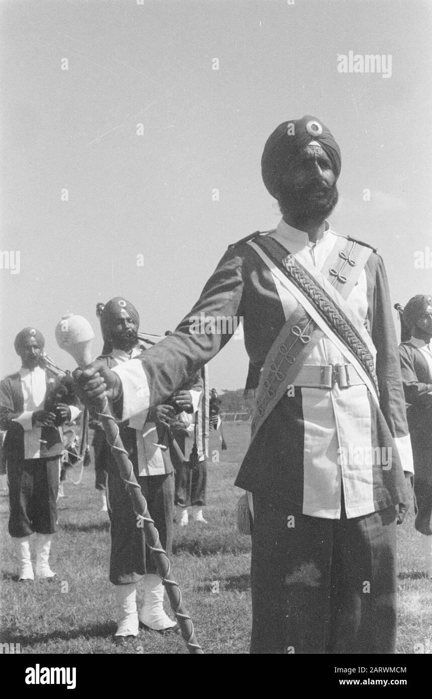 Tamboer Maitre eines britisch-indischen Militärmusikcorps Datum: 1946 Ort: Indonesien, Niederländisch-Indien Stockfoto