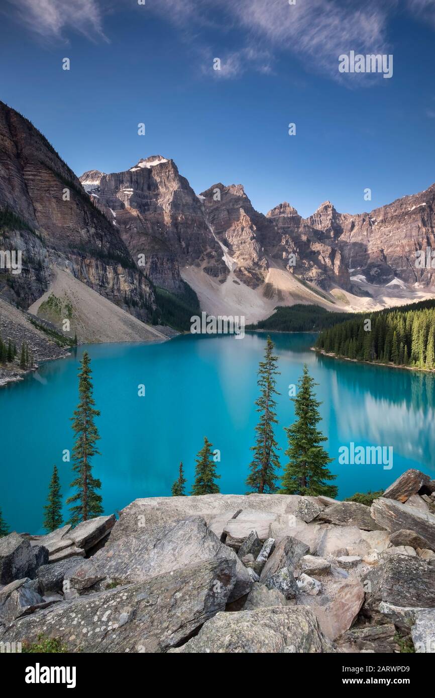 Moraine Lake und das Tal der zehn Gipfel, Banff Nationalpark, Alberta, Kanada Stockfoto