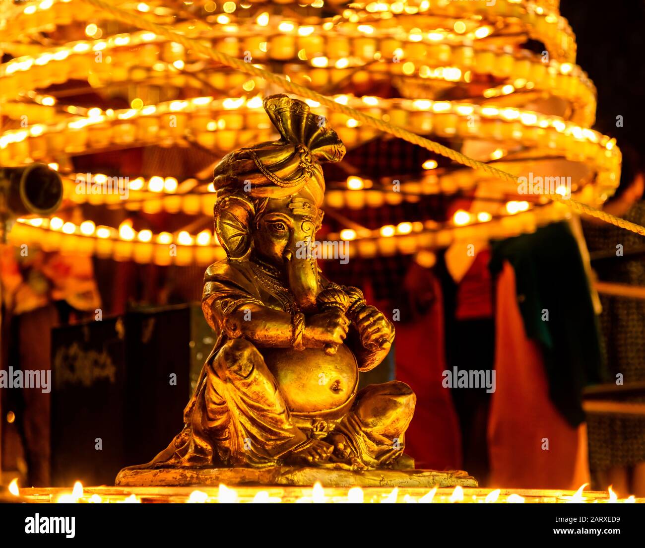 Sree Padmanabhaswamy Temple und lakshadeepam padmatheertham Teich während der Zeremonie, Thiruvananthapuram, Kerala, Indien Stockfoto