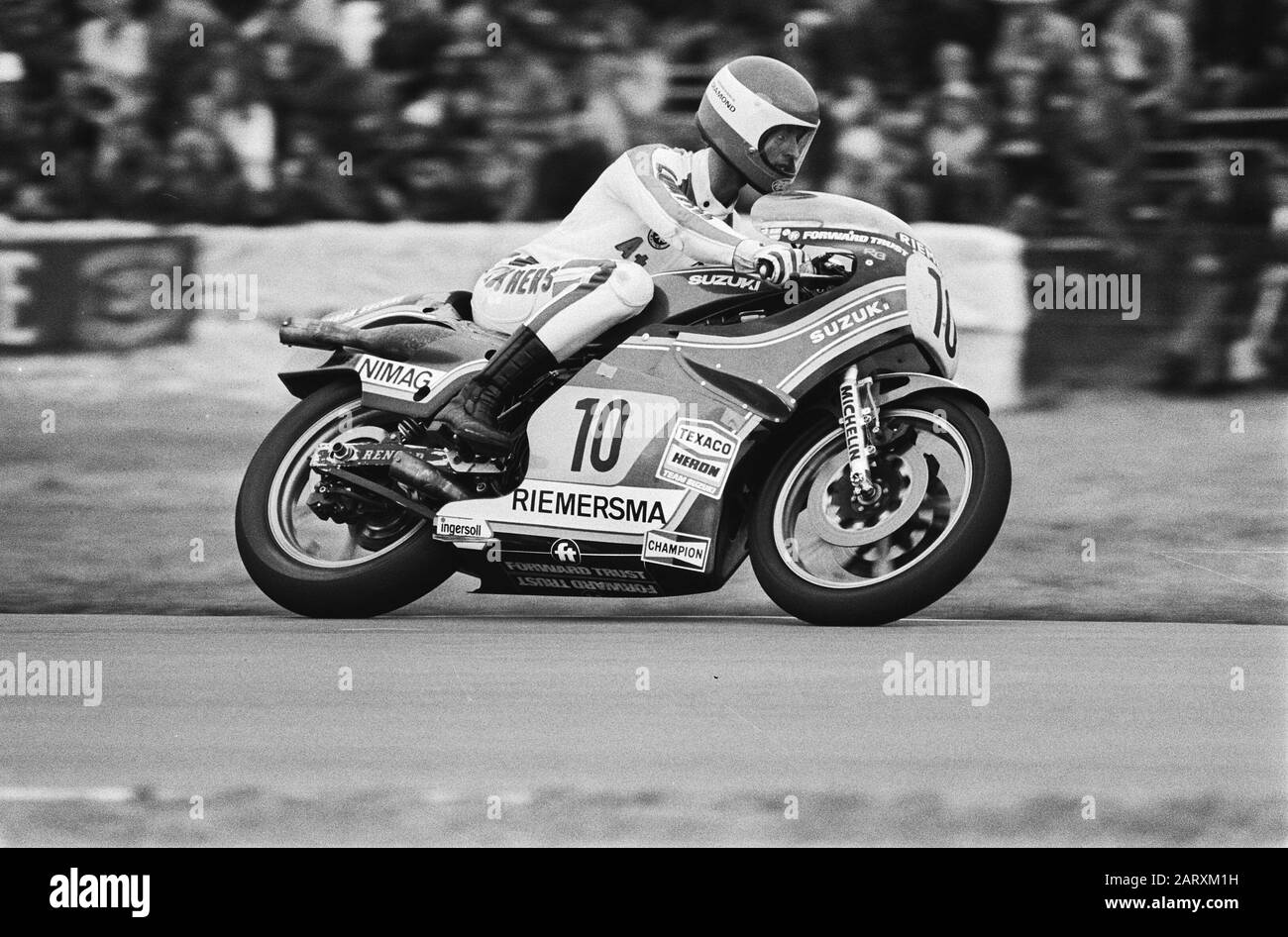 TT Assen 1978 Training TT Assen; Wil Hartog in Aktion an seinem 500cc Suzuki Datum: 22. Juni 1978 Ort: Axis Schlüsselwörter: Motorräder, Motorräder, Motorsports Personenname: Hartog, Wil Einstellungsname: Suzuki Stockfoto