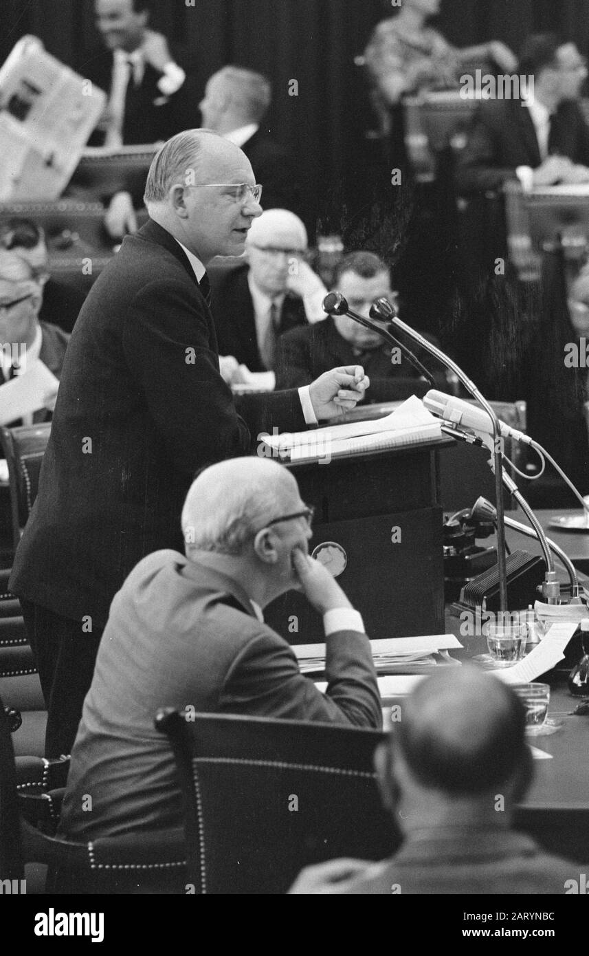 Niederländisches Haus, Tixeira Mattos, Minister Vondeling Datum: 9. Juni 1966 Personenname: Vondeling, Anne Stockfoto