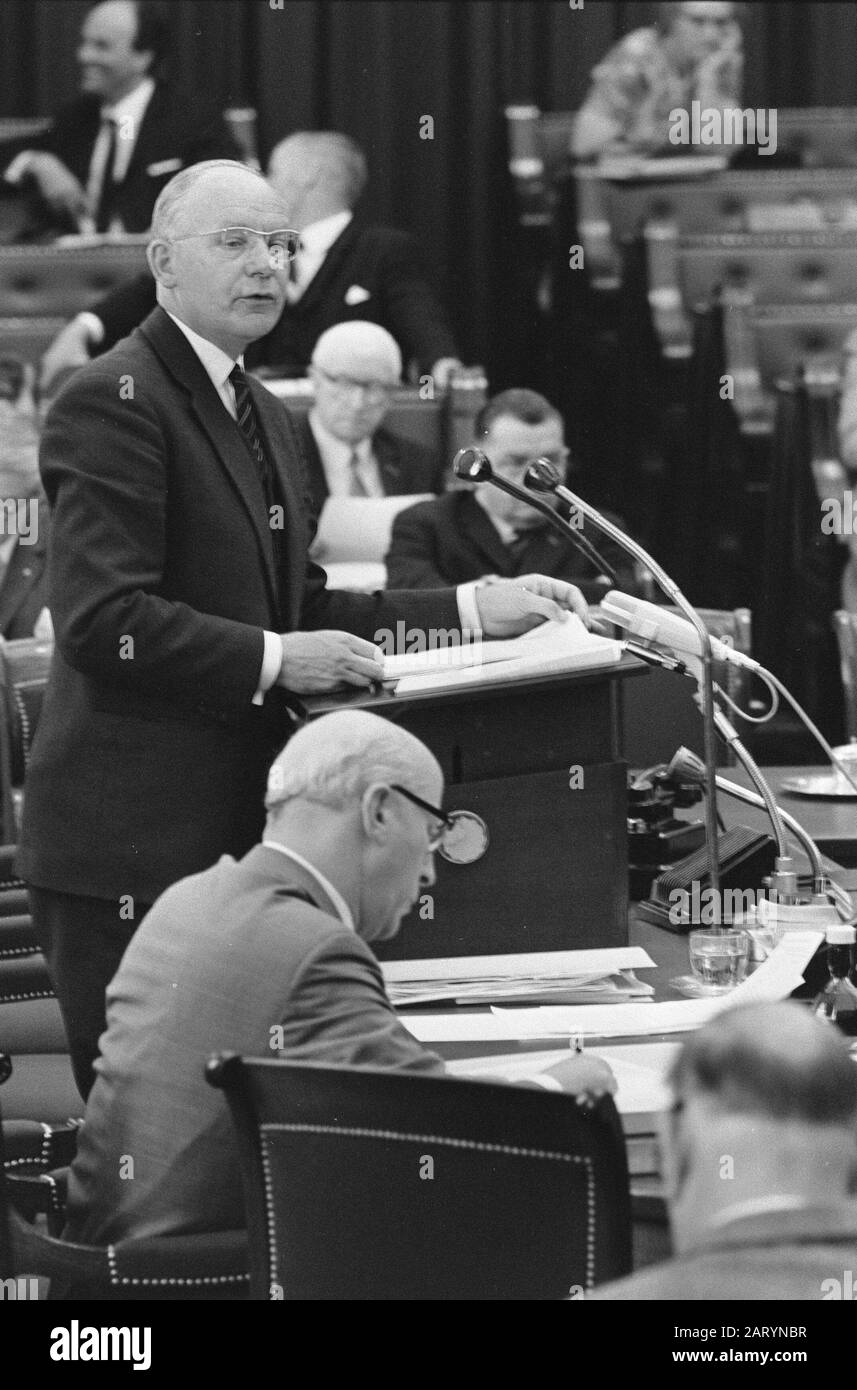 Niederländisches Haus, Tixeira Mattos, Minister Vondeling Datum: 9. Juni 1966 Personenname: Vondeling, Anne Stockfoto