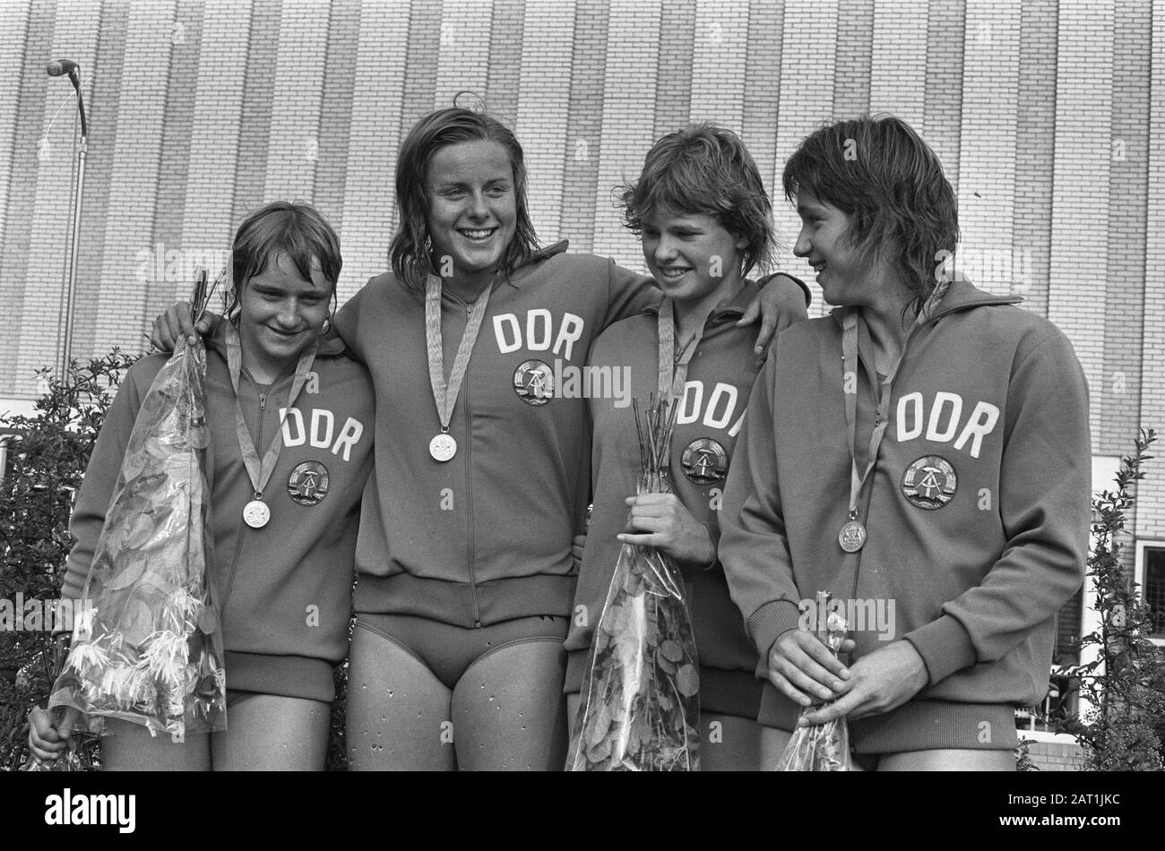schwimmdamenmannschaft Jose damen -Fotos und -Bildmaterial in hoher Auflösung – Alamy