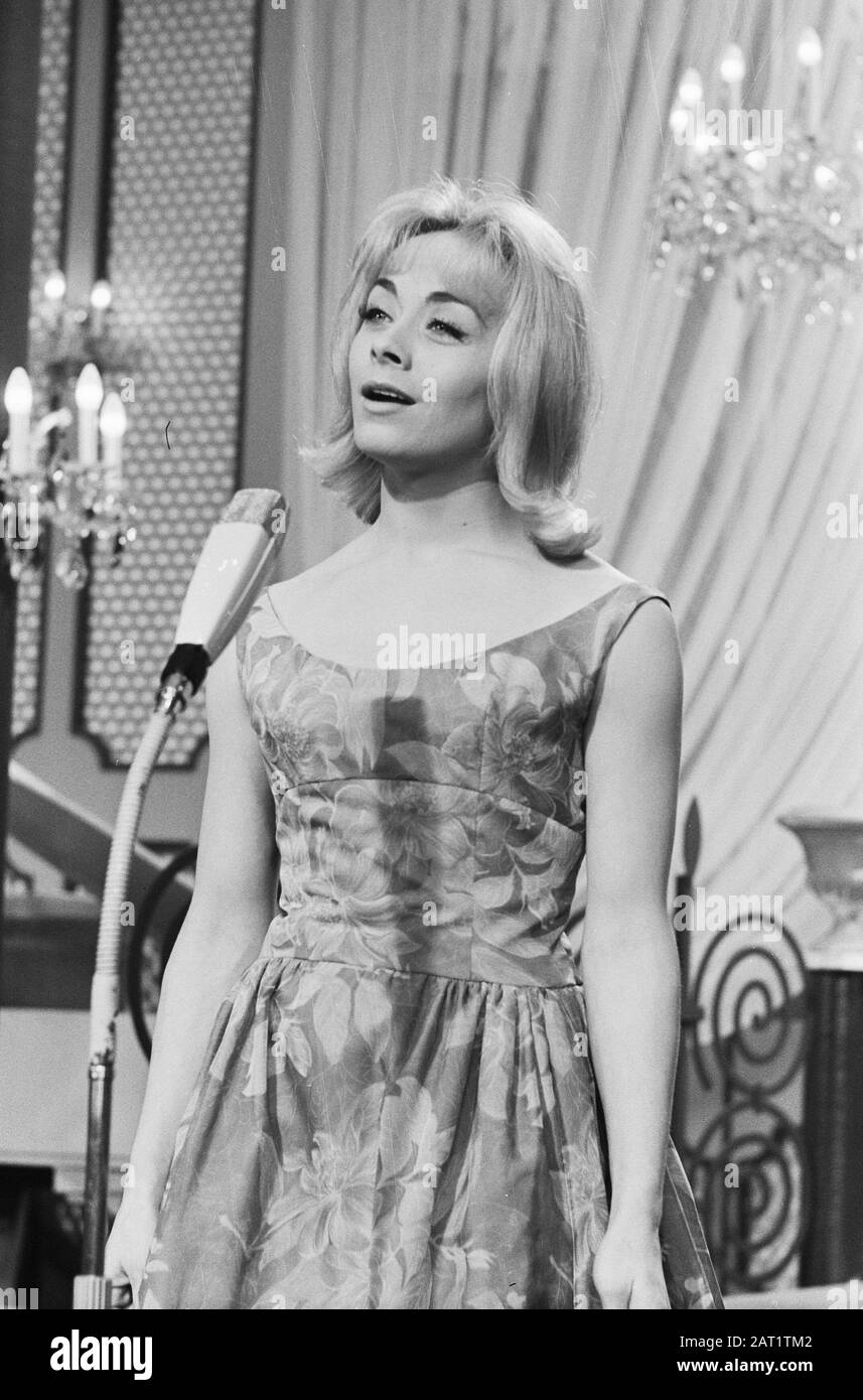 Eurovision Song Contest 1962 in Luxemburg, für Frankreich, Isella Aubret Datum: 18. März 1962 Ort: Frankreich, Luxemburg Schlüsselwörter: Künstler, Songfestivals persönlicher Name: Aubret Isella Stockfoto