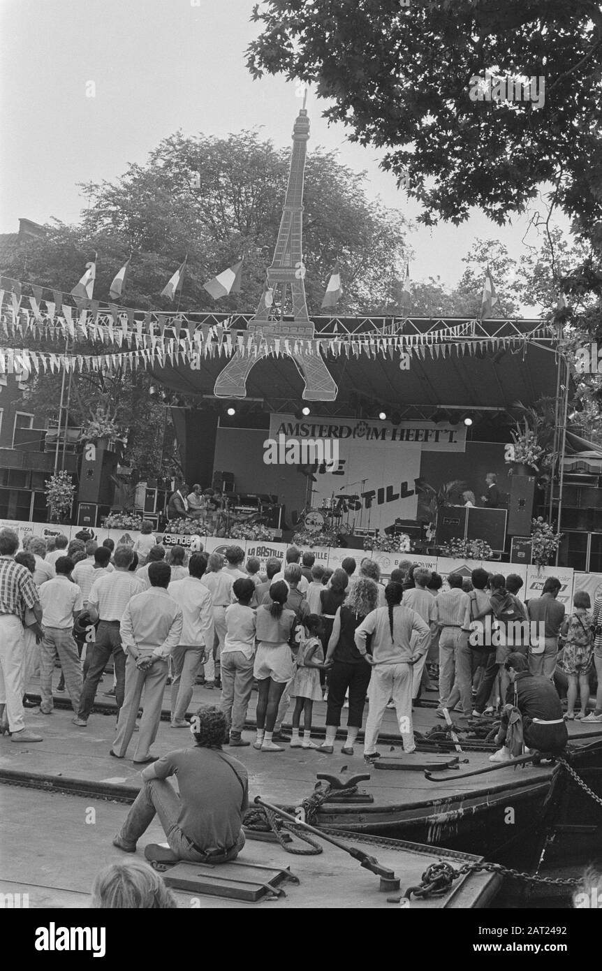 Fest Stürmende Bastille in Amsterdam Datum: 14. Juli 1985 Ort: Amsterdam, Noord-Holland Schlüsselwörter: Festivals Stockfoto
