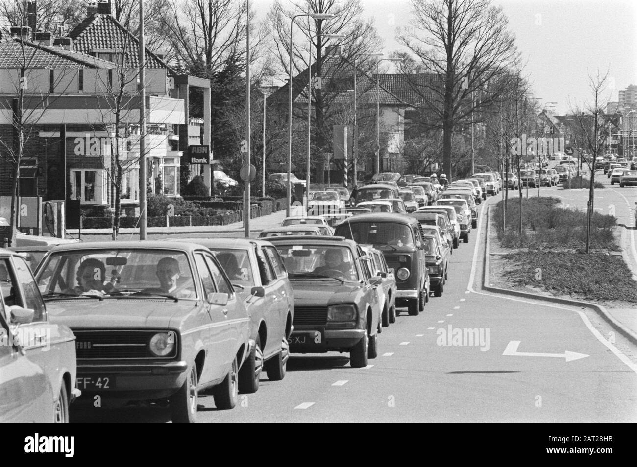 Oster-Druck im Keukenhof Akte zum Keukenhof Datum: 11. april 1977 Ort: Lisse, Süd-Holland Schlüsselwörter: Freizeitparks, Staus, Name Der Tourismuseinrichtung: Keukenhof Stockfoto