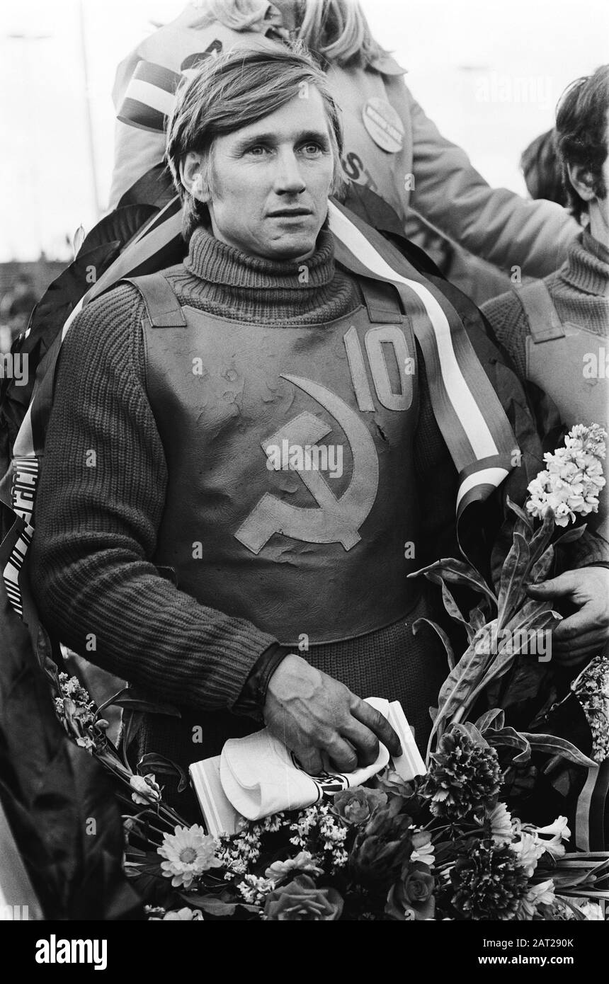 Letzter Eisschnellweg in Assen; der russische Tarabensko während der Zeremonie (KOP) Datum: 5. März 1978 Ort: Assen, Russland Schlüsselwörter: IJSPEEDWAY, Tribute Stockfoto