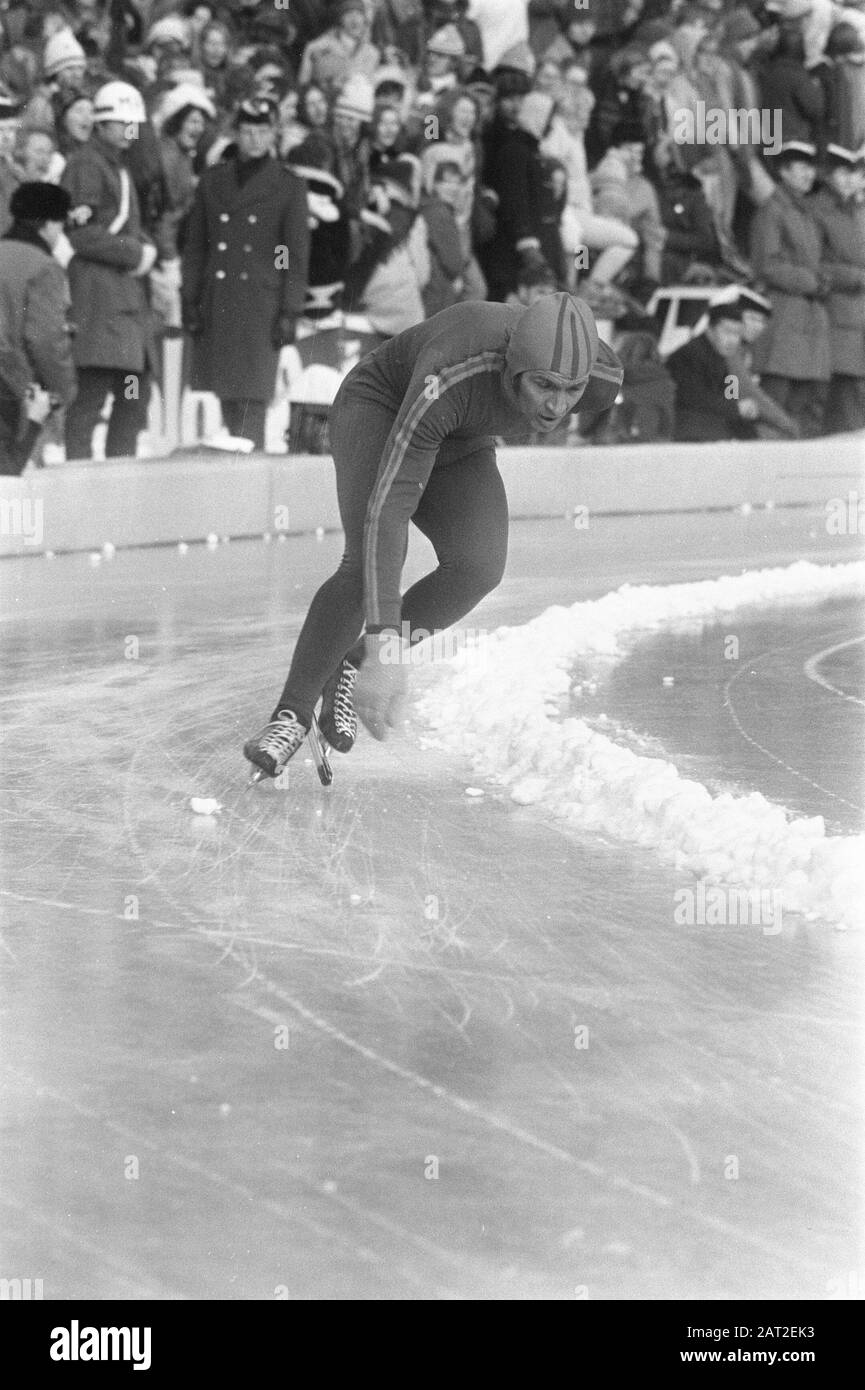 Skating World Championats for Men in Oslo; NR. 23 26 Gronvold in Aktion, NR. 24, 25 Bols in Aktion Datum: 20. Februar 1972 Ort: Oslo Schlagwörter: Skaten, Sport, Weltmeisterschaften persönlicher Name: Bols Stockfoto