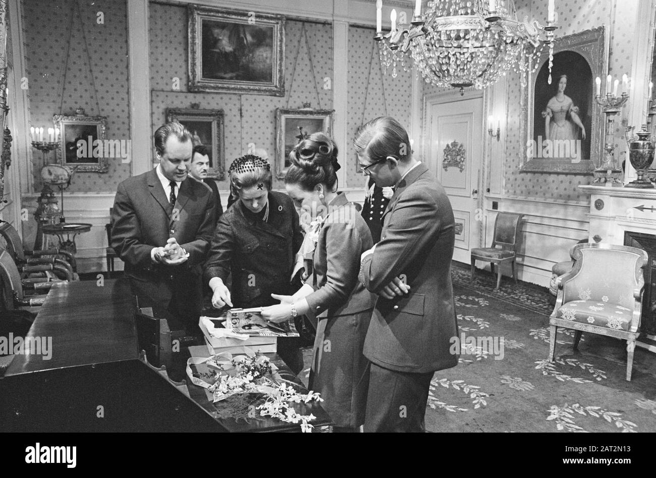 Geschenktag 2 im Schloss Soestdijk, Bildliche Presse Datum: 30. Dezember 1966 Name Der Einrichtung: Schloss Soestdijk Stockfoto