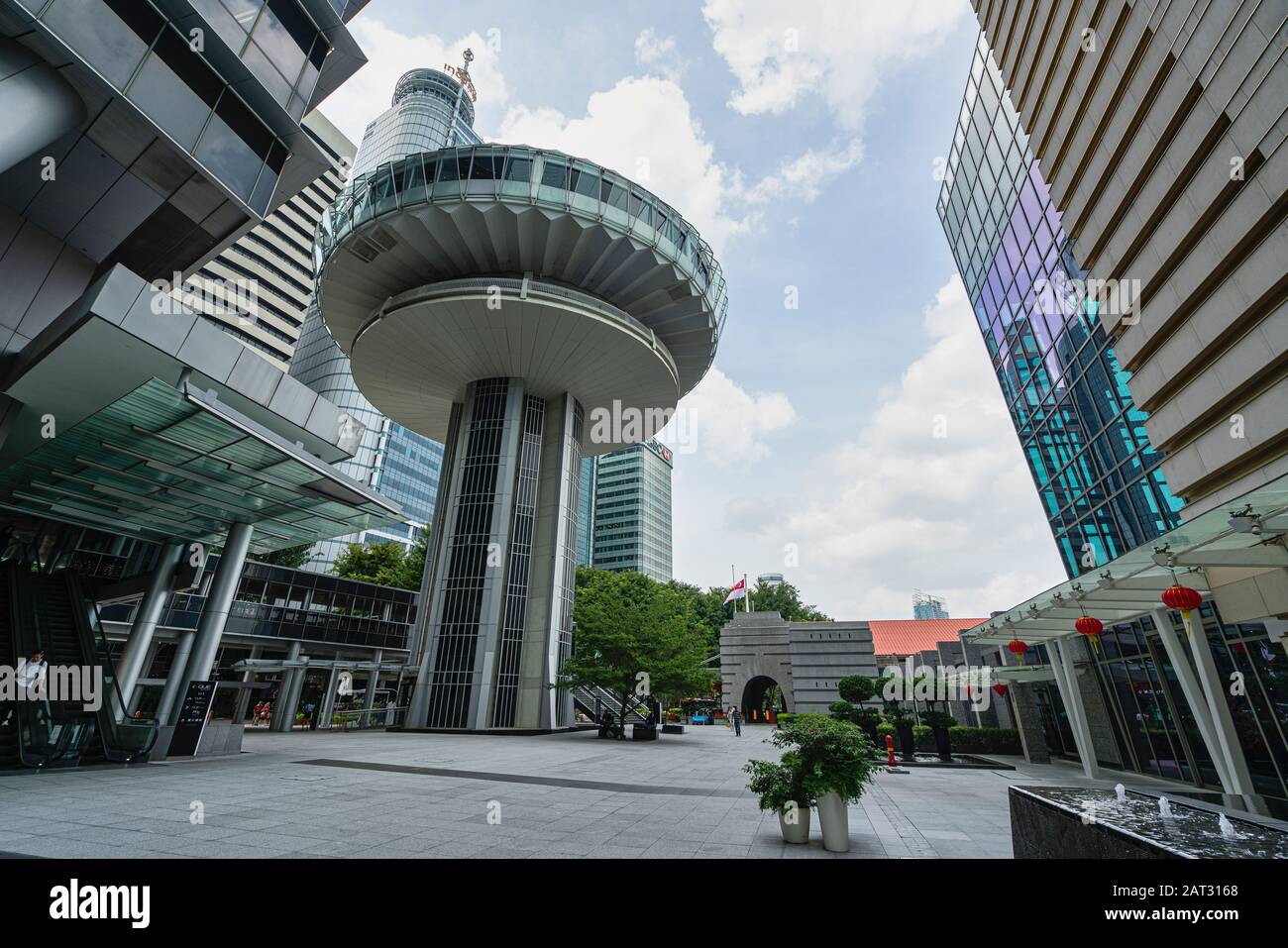 Singapur. Januar 2020. Ein detaillierter Blick auf die moderne Architektur in der Innenstadt Stockfoto