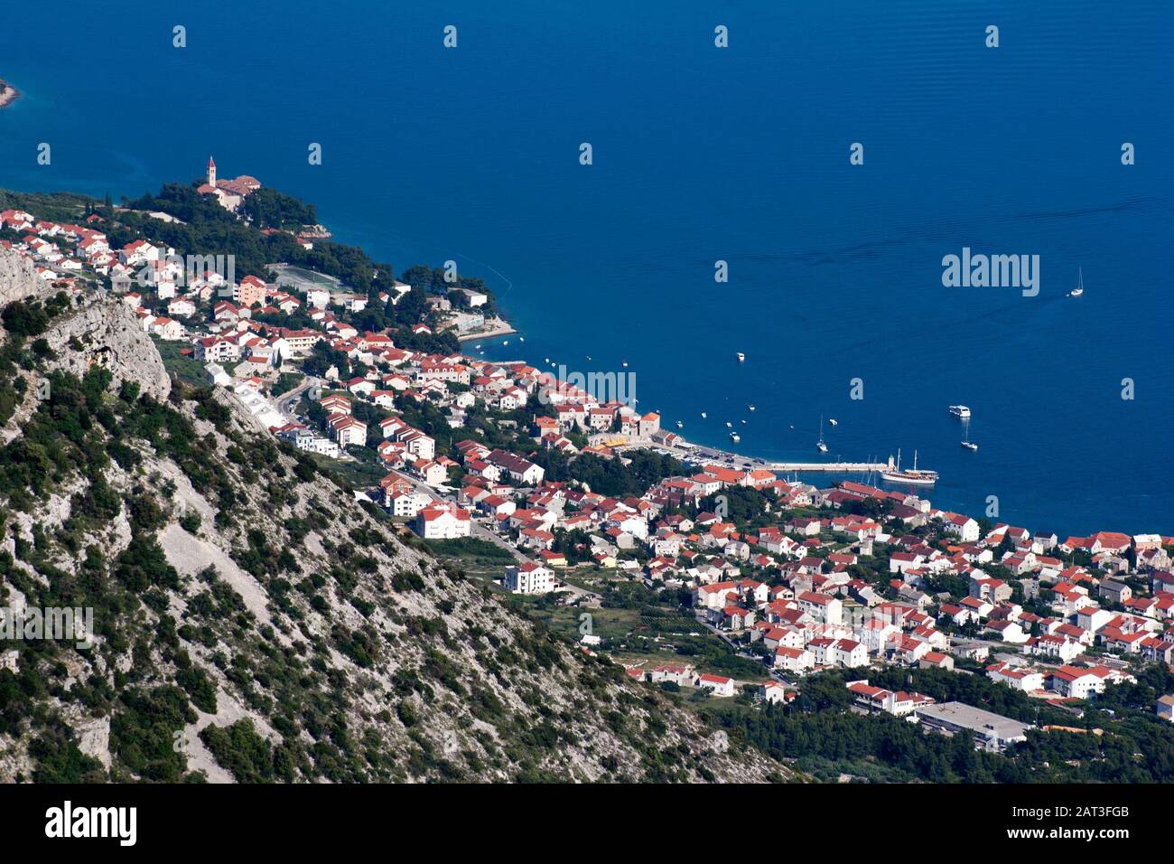 Touristisches Dorf Bol auf der Insel Brac, Blick von Vidova Gora Stockfoto