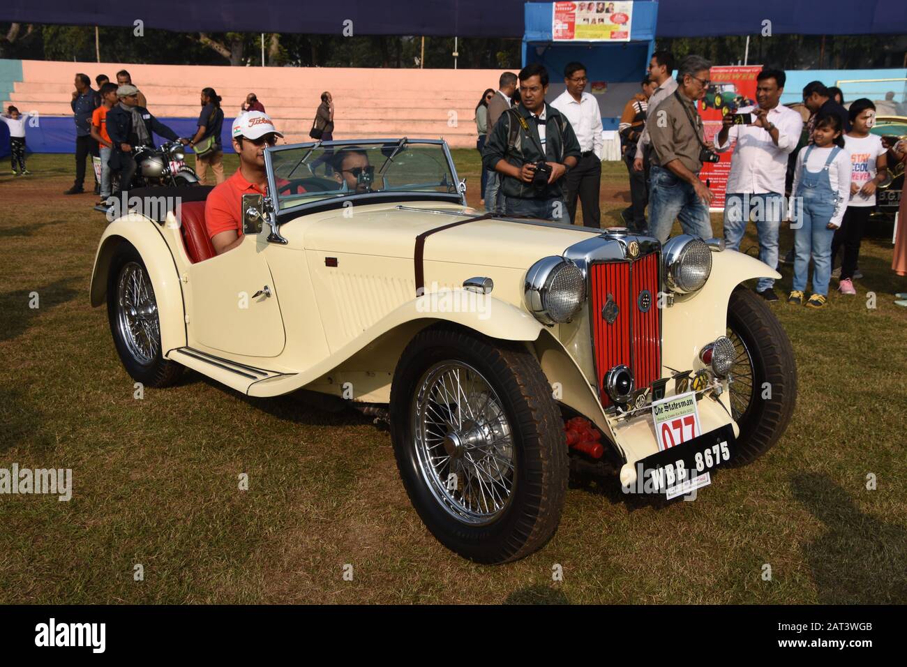 1948 MG-Wagen mit 1250-ccm-4-Zylinder-Motor. Indien WBB 8675. Stockfoto