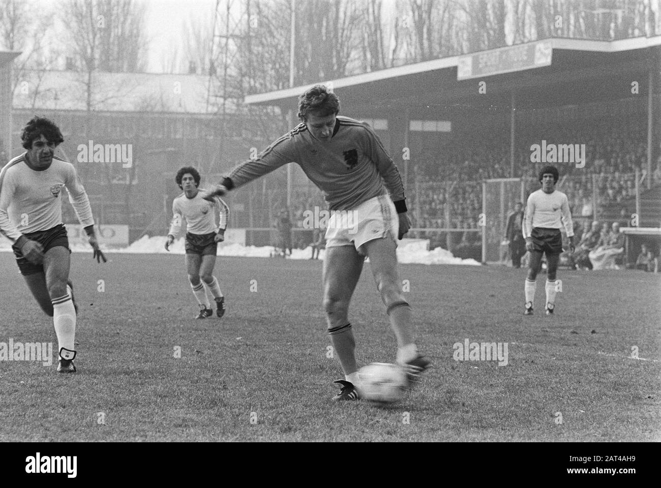 Überland Niederlande gegen Zypern 3-0 in Groningen, Game Moments Datum: 22. Februar 1981 Ort: Groningen Schlüsselwörter: Sport, Fußball Stockfoto