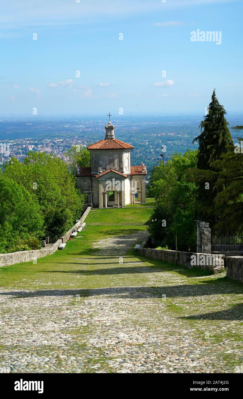 vierzehnte-kapelle-via-sacra-del-sacro-monte-path-santa-maria-del
