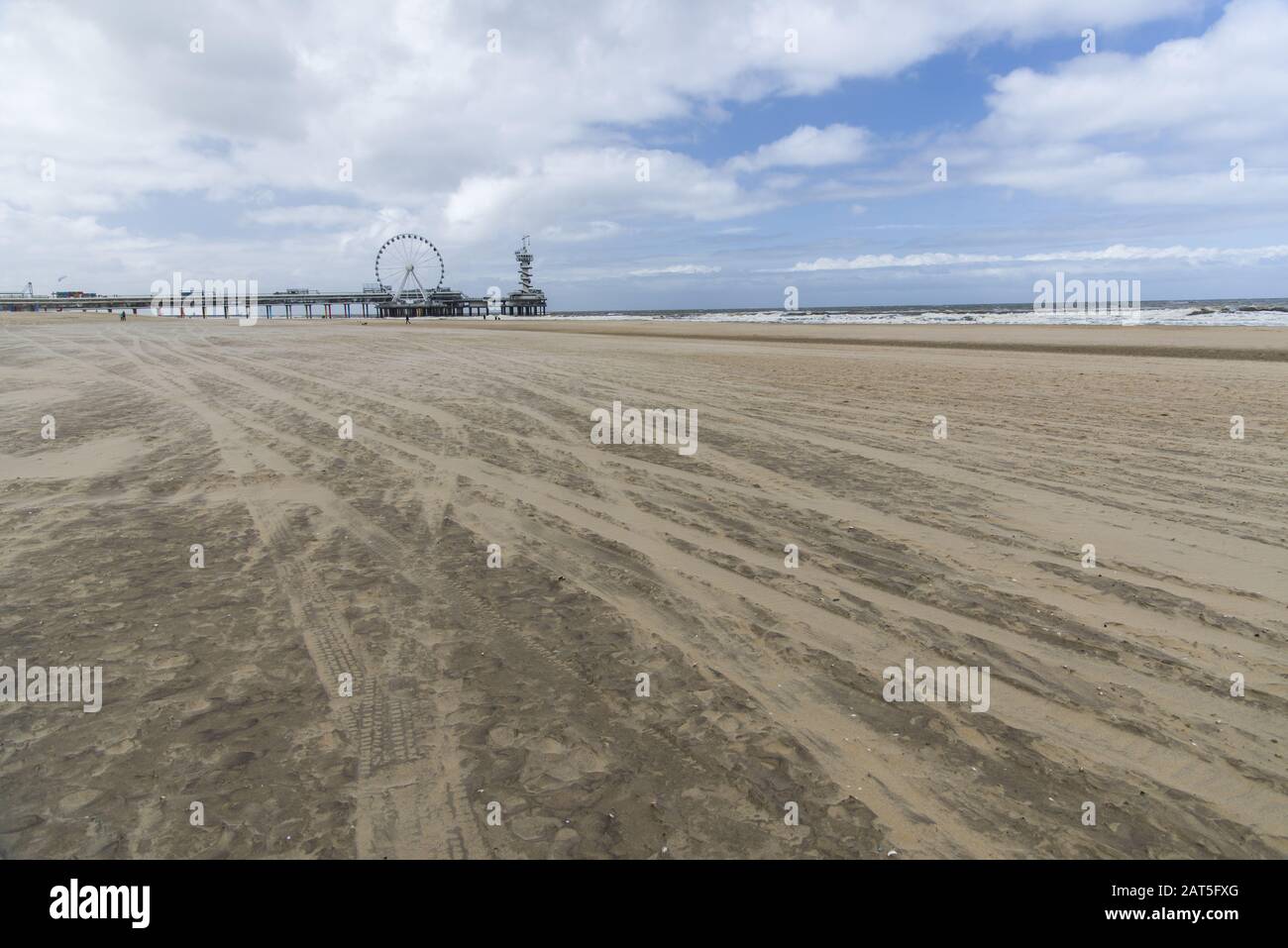 Der Pier aus den Haag. Strand Von Scheveningen, Niederlande. Pier am Strandweg-Boulevard in den Scheveninger Stadtteilen. Den Haag (Den Haag). Südholland. Neth Stockfoto
