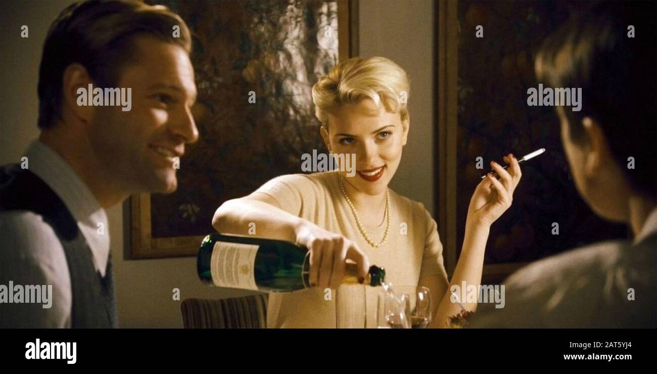 Der SCHWARZE DAHLIA 2006 Universal Pictures Film mit Aaron Eckhart und Scarlett Johansson Stockfoto