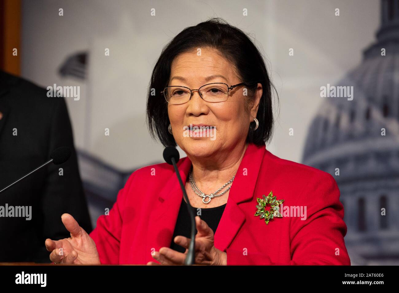 30. Januar 2020 - Washington, DC, Vereinigte Staaten: US-Senator Mazie Hirono (D-HI) diskutiert auf einer Pressekonferenz über den Amtsenthebungsverfahren des Senats. (Foto von Michael Brochstein/Sipa USA) Stockfoto