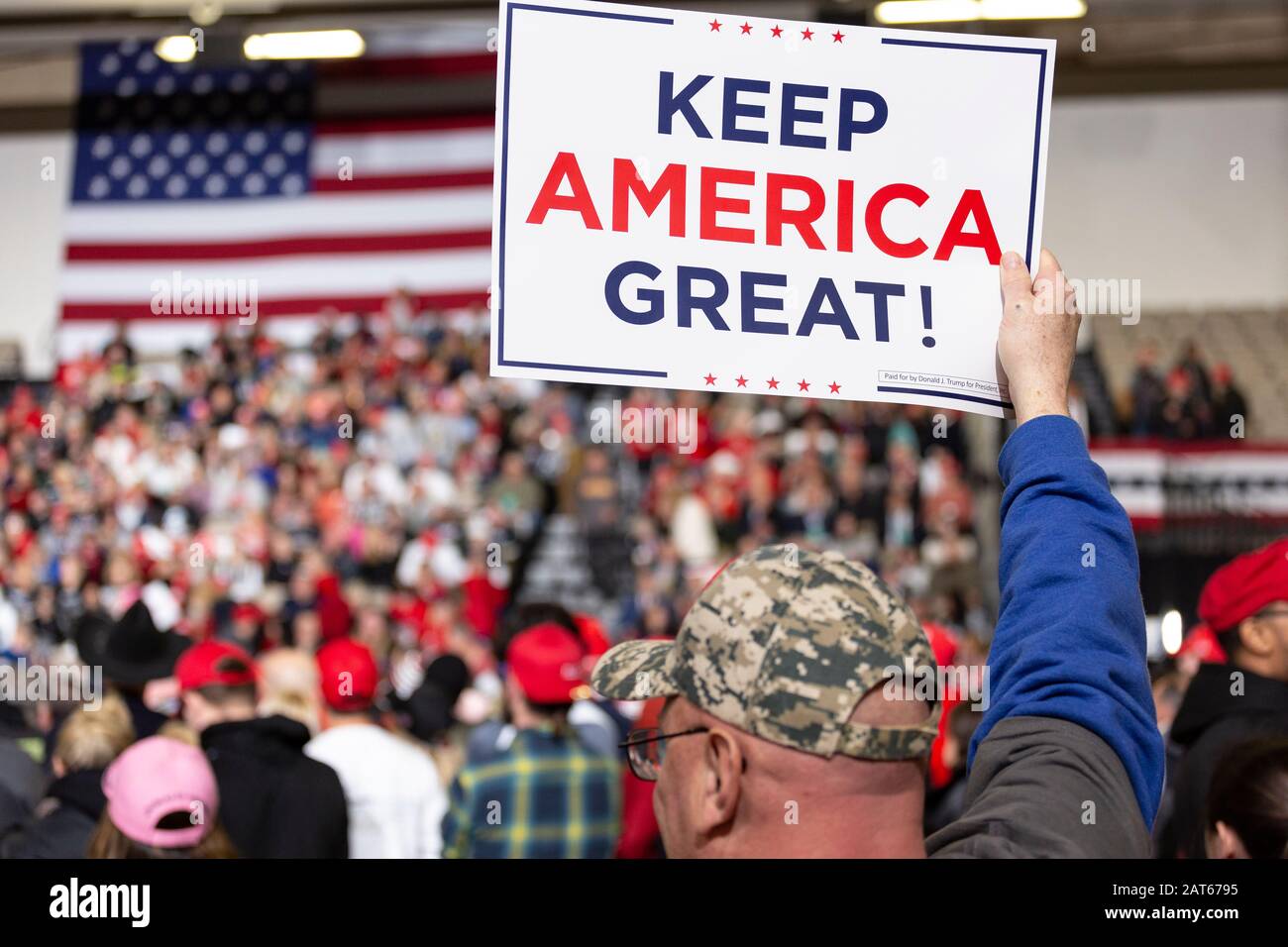 "Keep America Great"-Zeichen bei der Donald Trump Rallye im Wildwoods Convention Center. Stockfoto