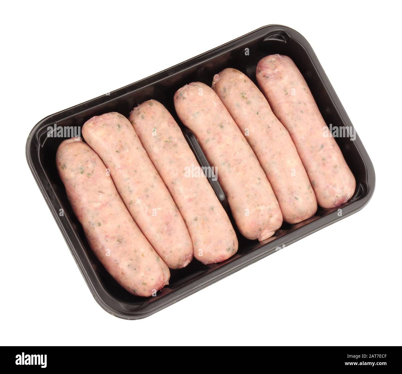 Tablett mit rohen Schweinewürsten isoliert auf weißem Hintergrund Stockfoto