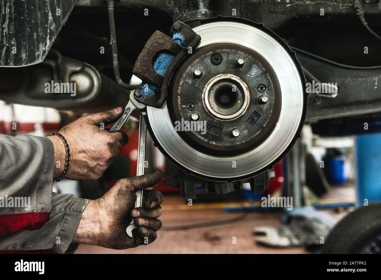 Wartung der Fahrzeugbremse Stockfoto
